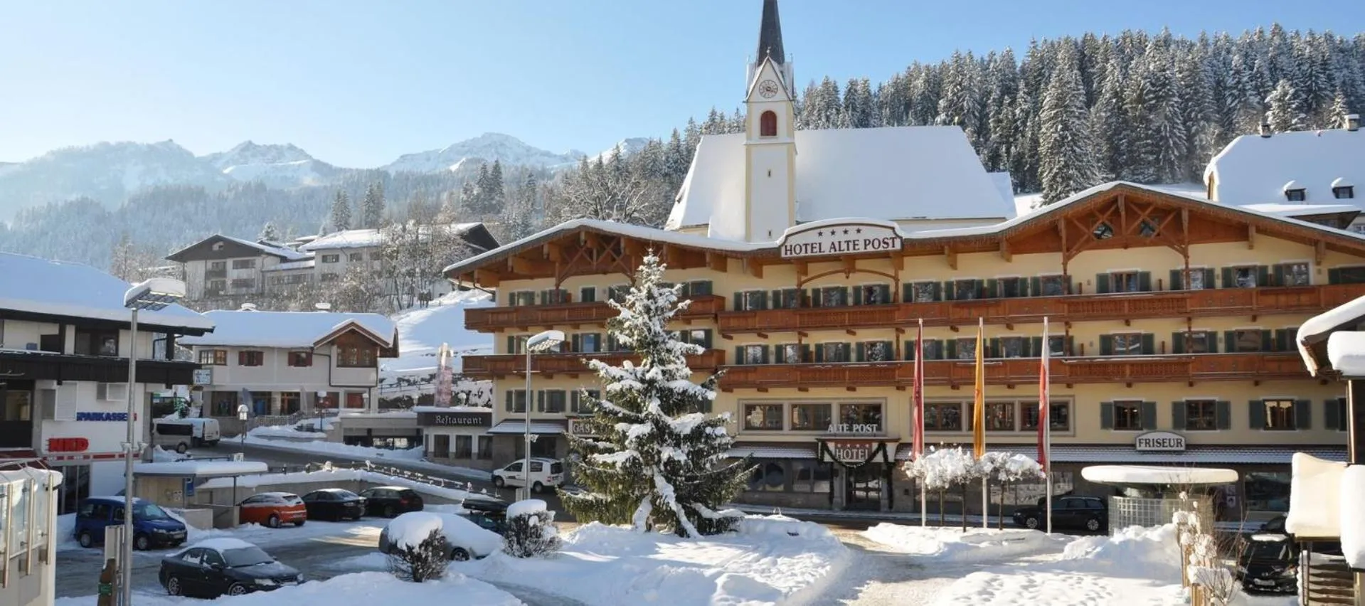 Property building in Hotel Alte Post