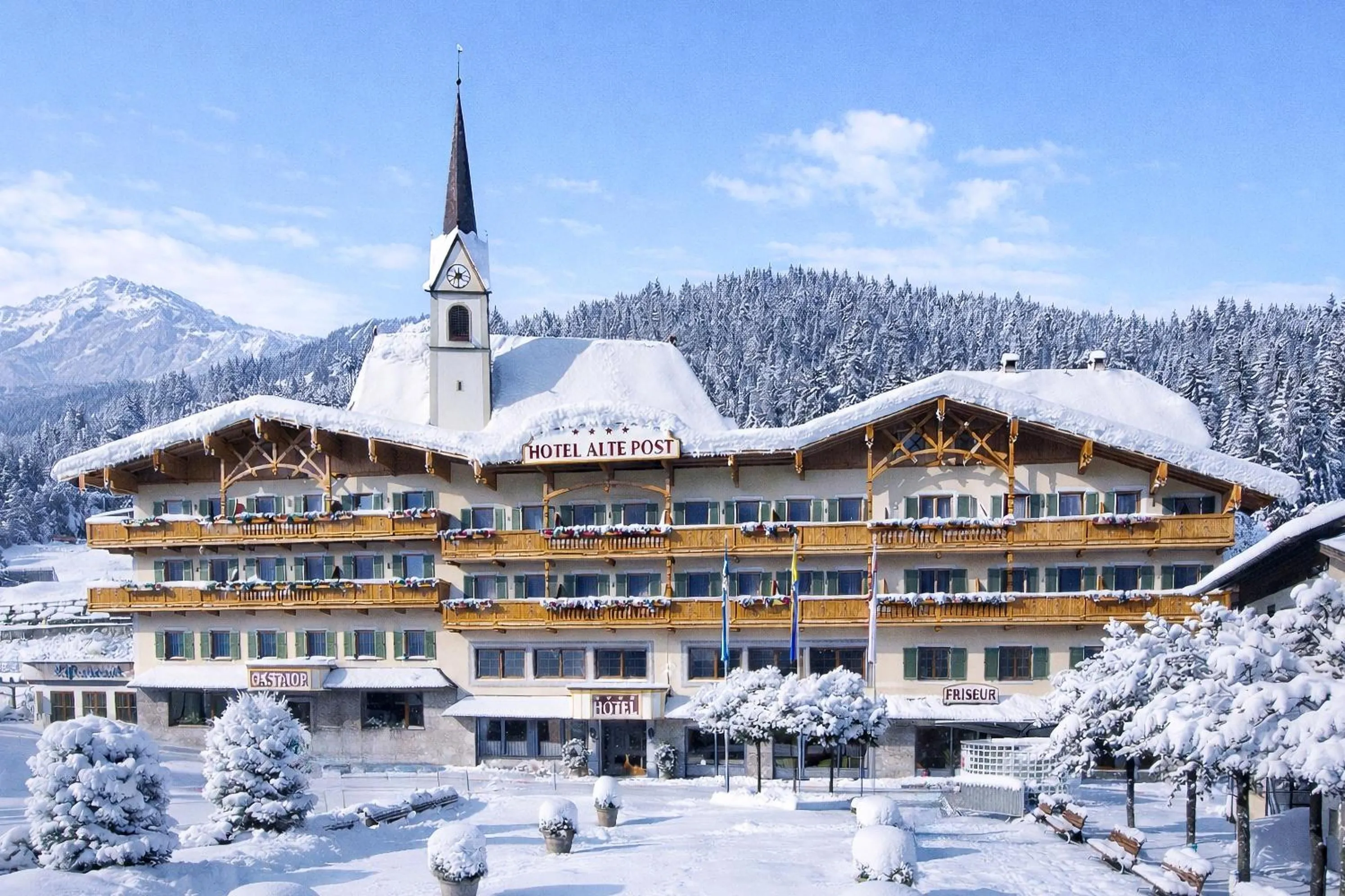 Property building in Hotel Alte Post