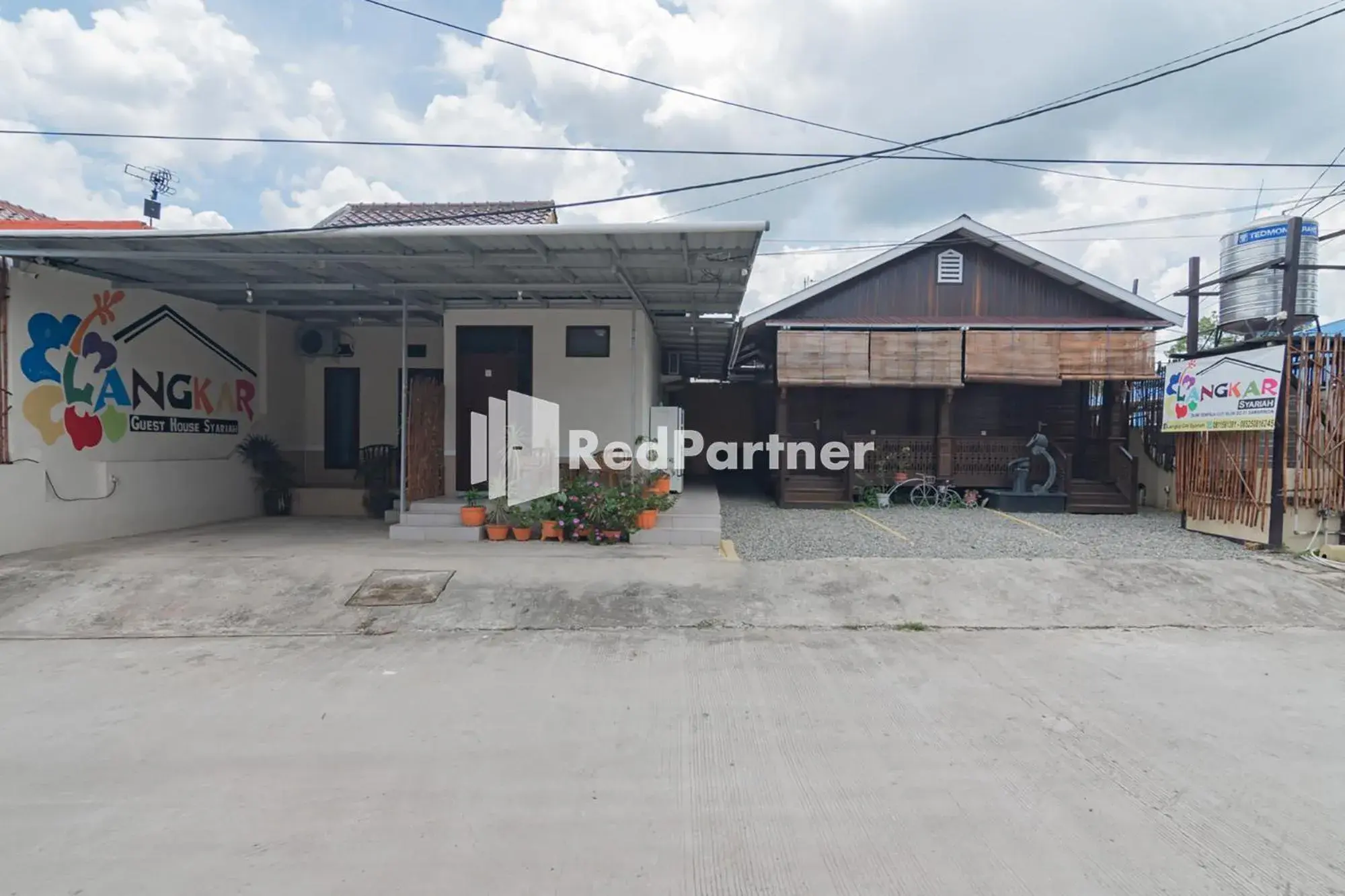 View (from property/room) in Langkar Guest House Syariah Mitra RedDoorz View (from property/room) in Langkar Guest House Syariah Mitra RedDoorz