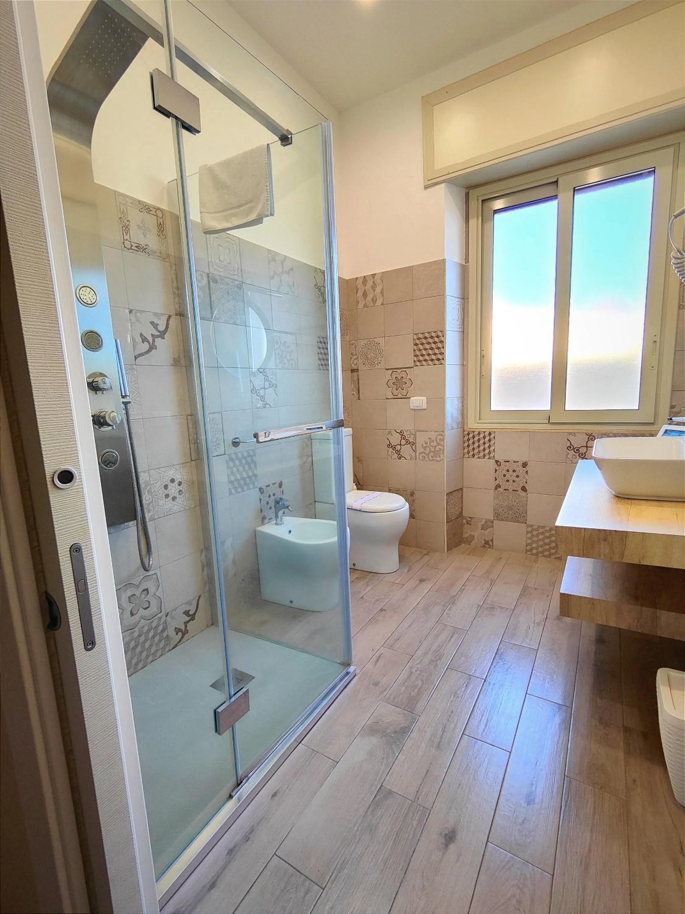 Shower in Made in Sicily Santa Tecla