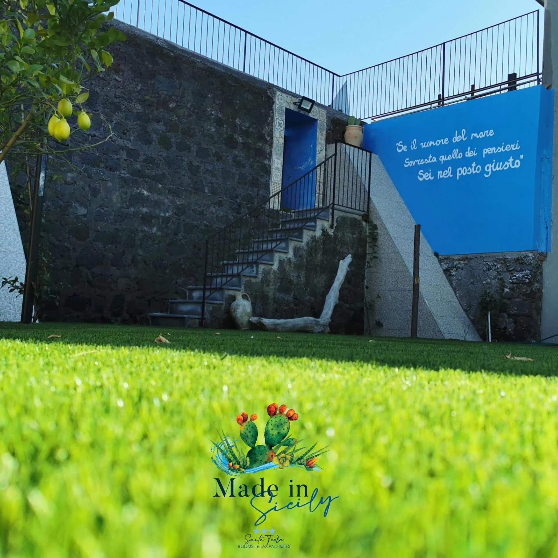 Property building in Made in Sicily Santa Tecla