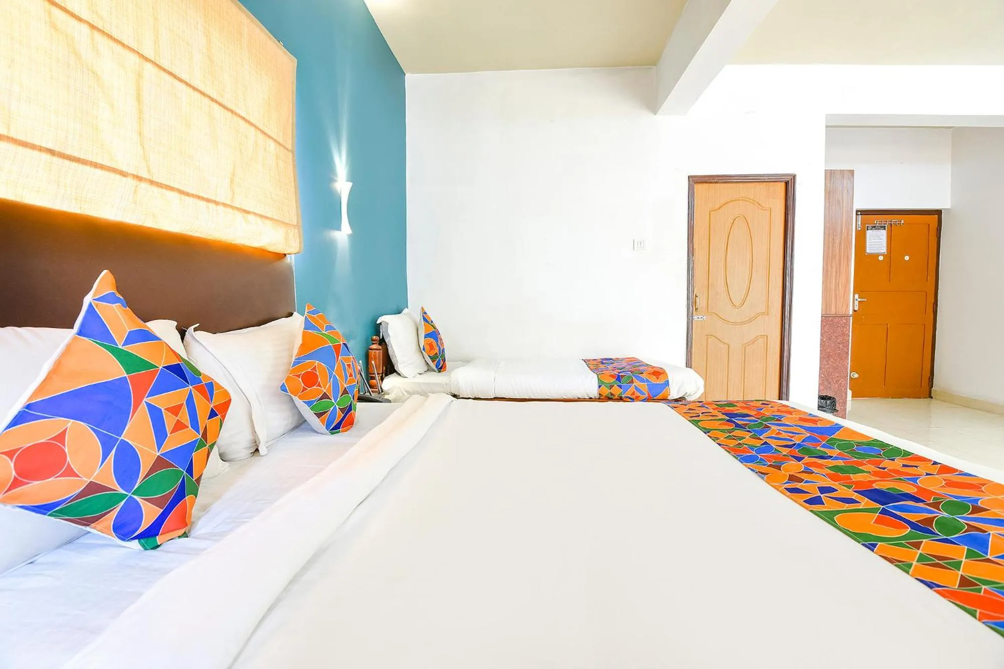 Bed in FabHotel Benz Destination - 700m Candolim Beach
