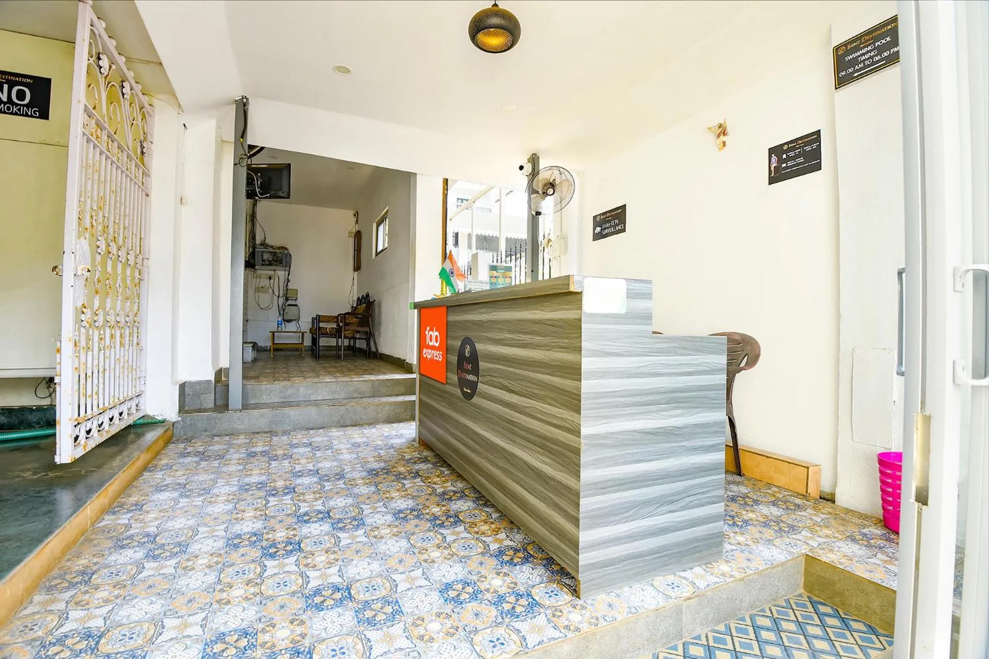 Lobby or reception in FabHotel Benz Destination - 700m Candolim Beach