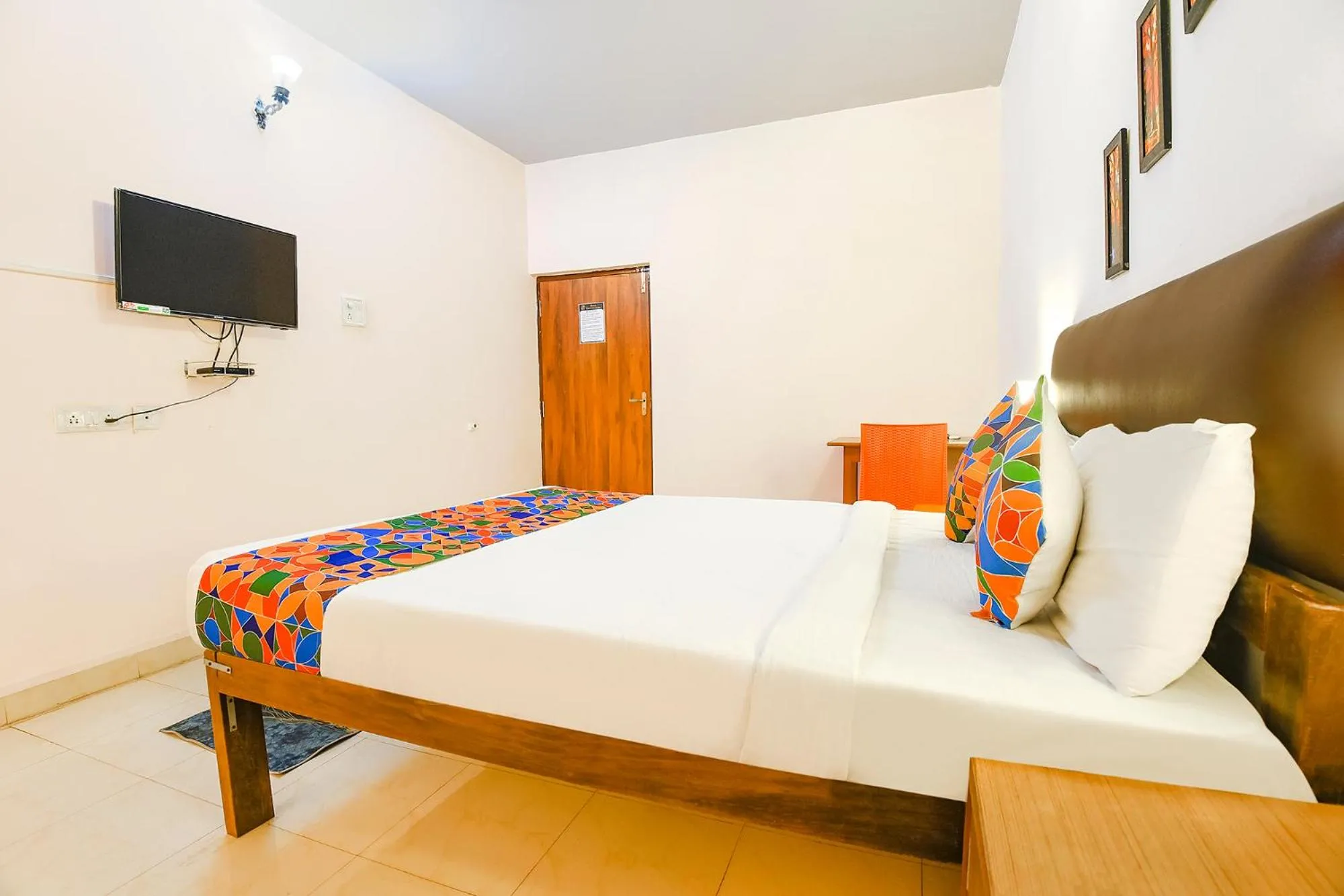 Bed in FabHotel Benz Destination - 700m Candolim Beach