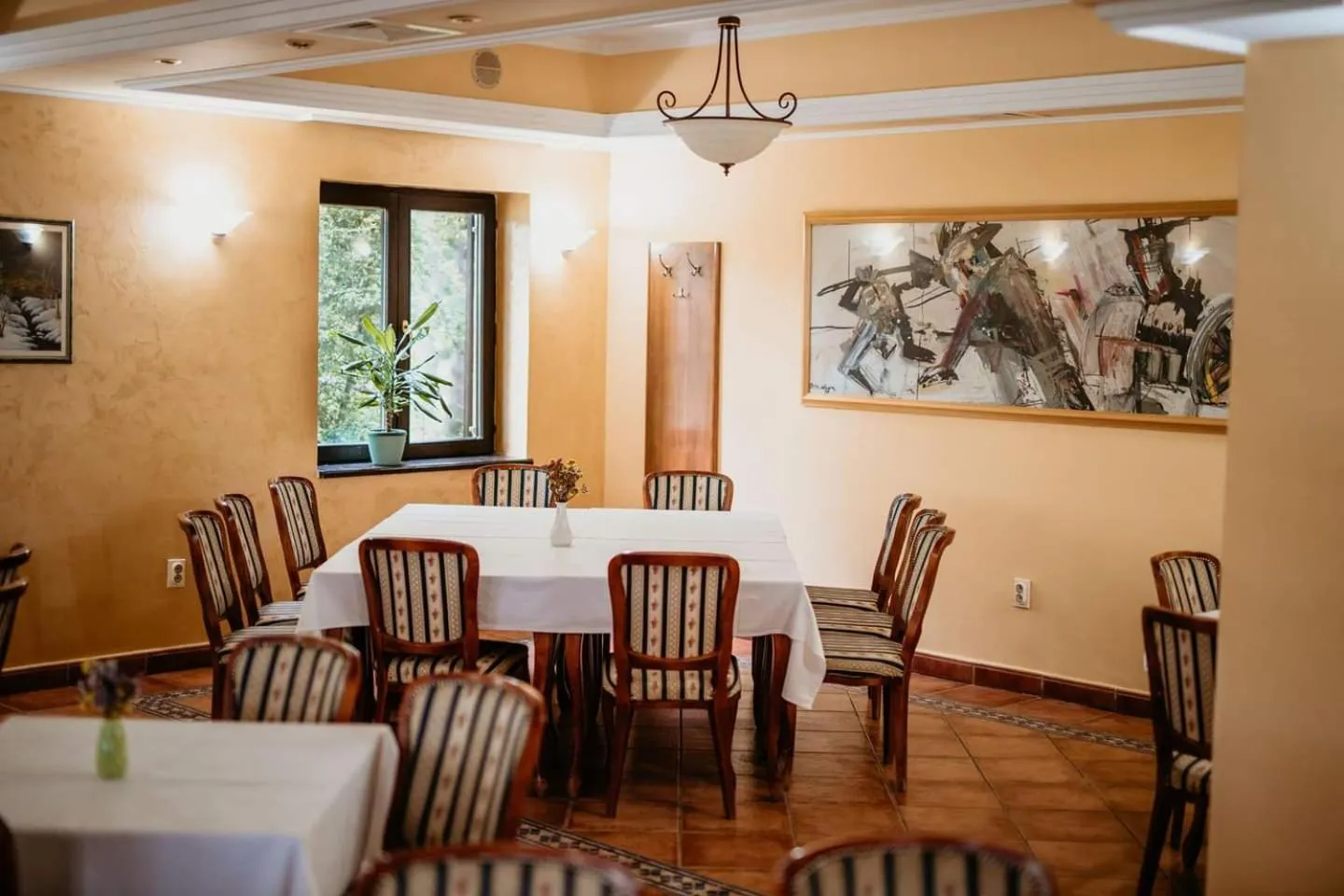 Restaurant/places to eat in Restoran Lovac