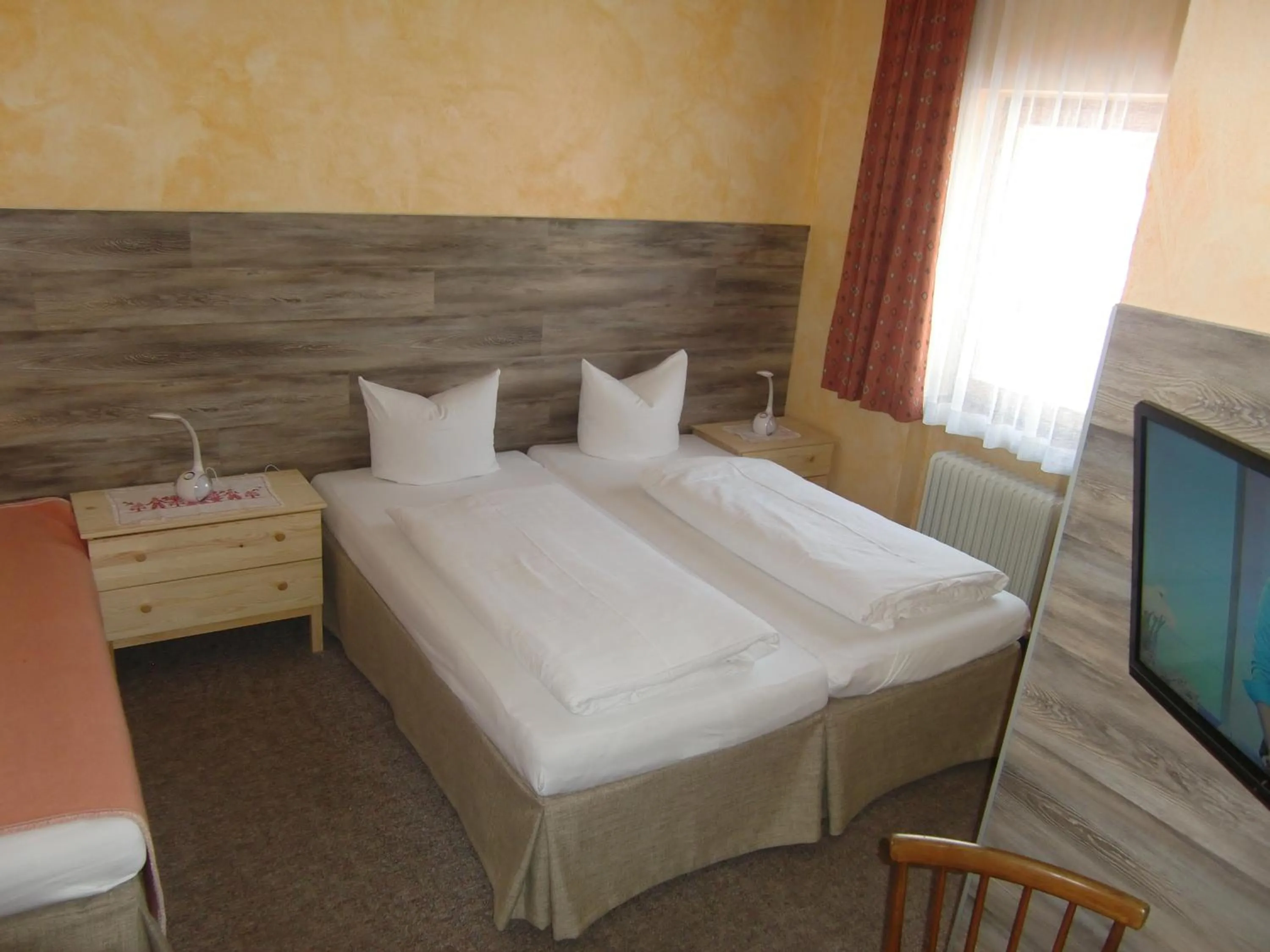 TV and multimedia, Bed in Bergfrieden Leutasch/Seefeld
