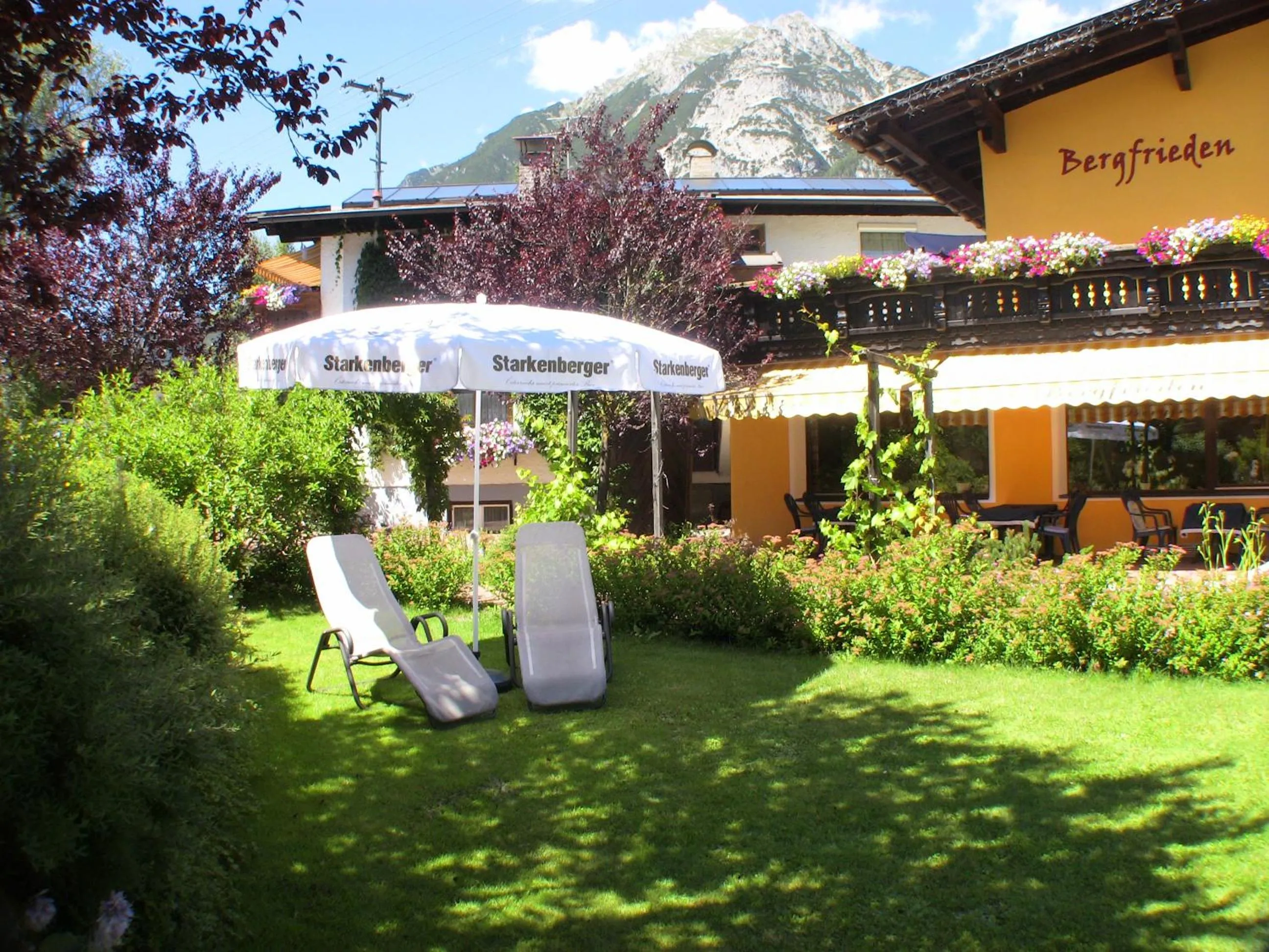 Patio in Bergfrieden Leutasch/Seefeld