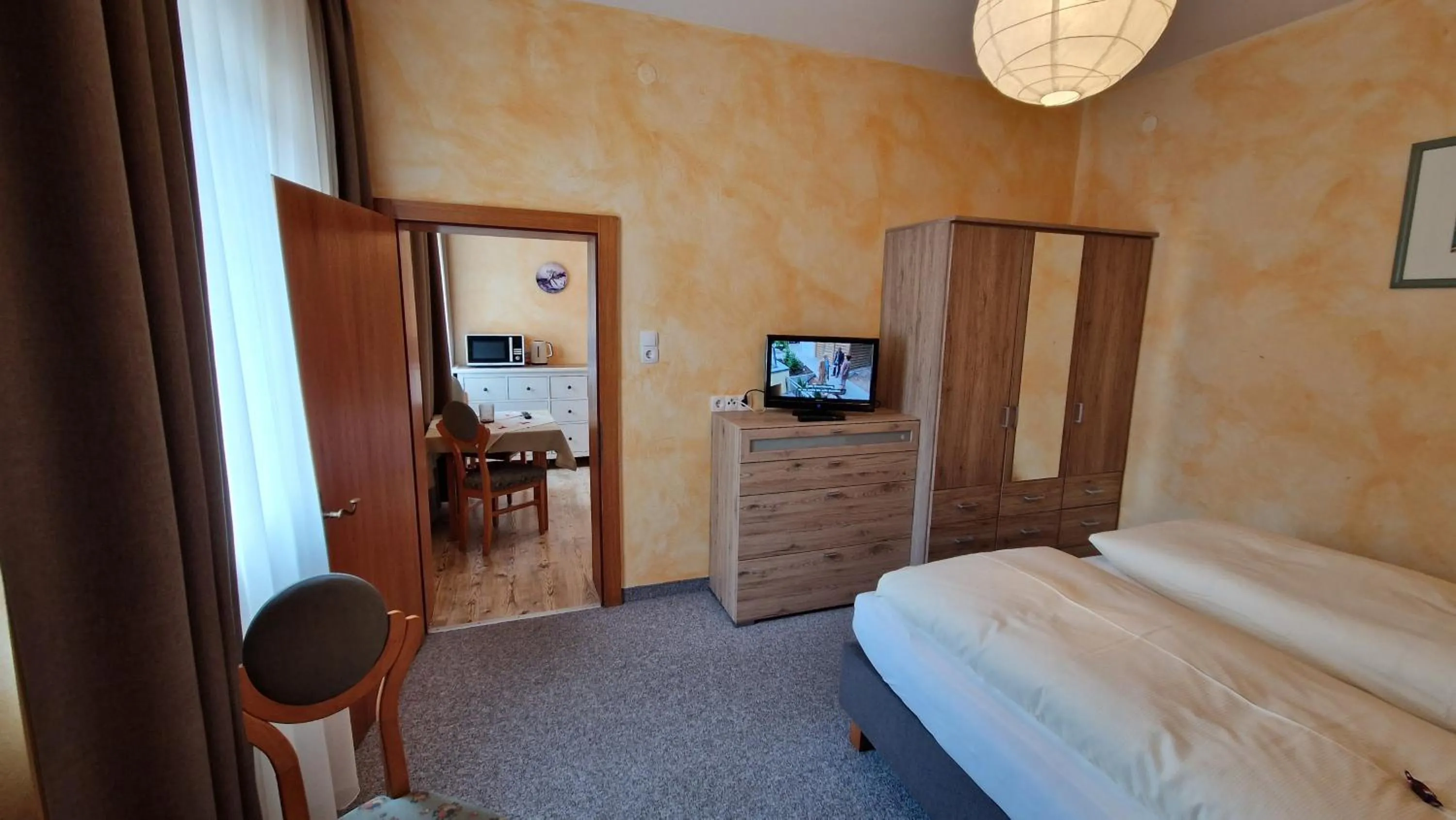 TV and multimedia, Bed in Bergfrieden Leutasch/Seefeld