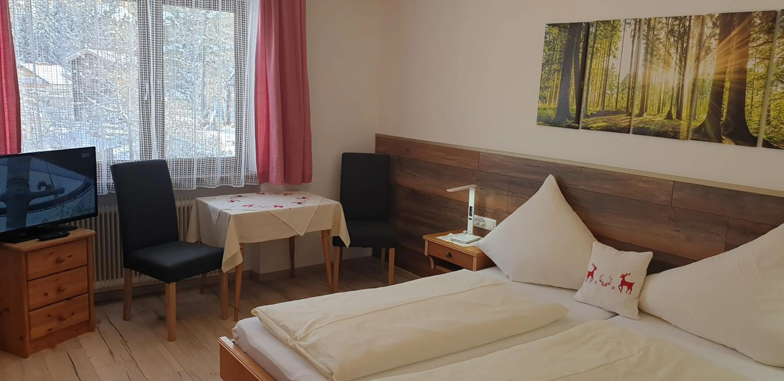 Bed in Bergfrieden Leutasch/Seefeld