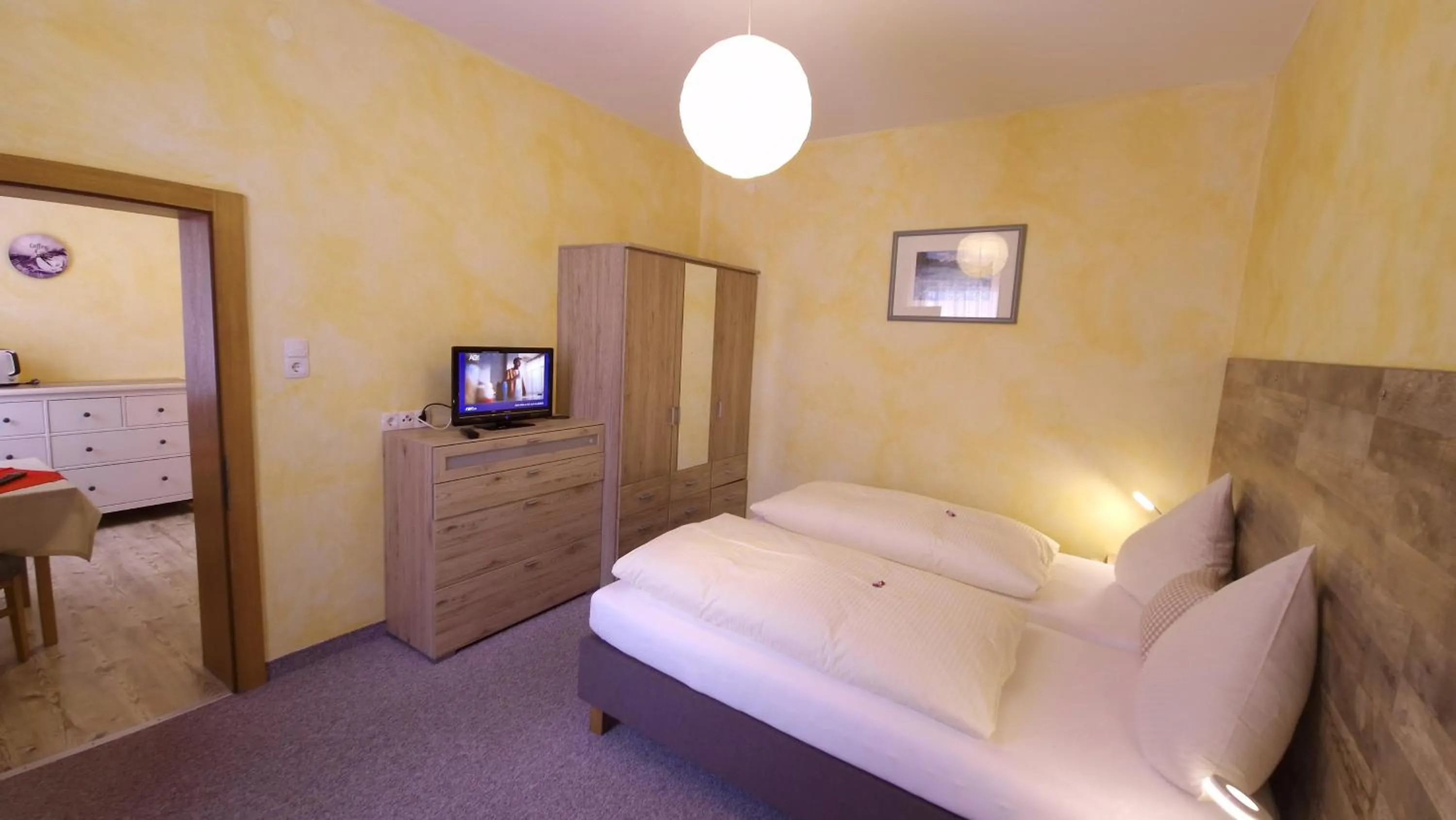 Bed in Bergfrieden Leutasch/Seefeld