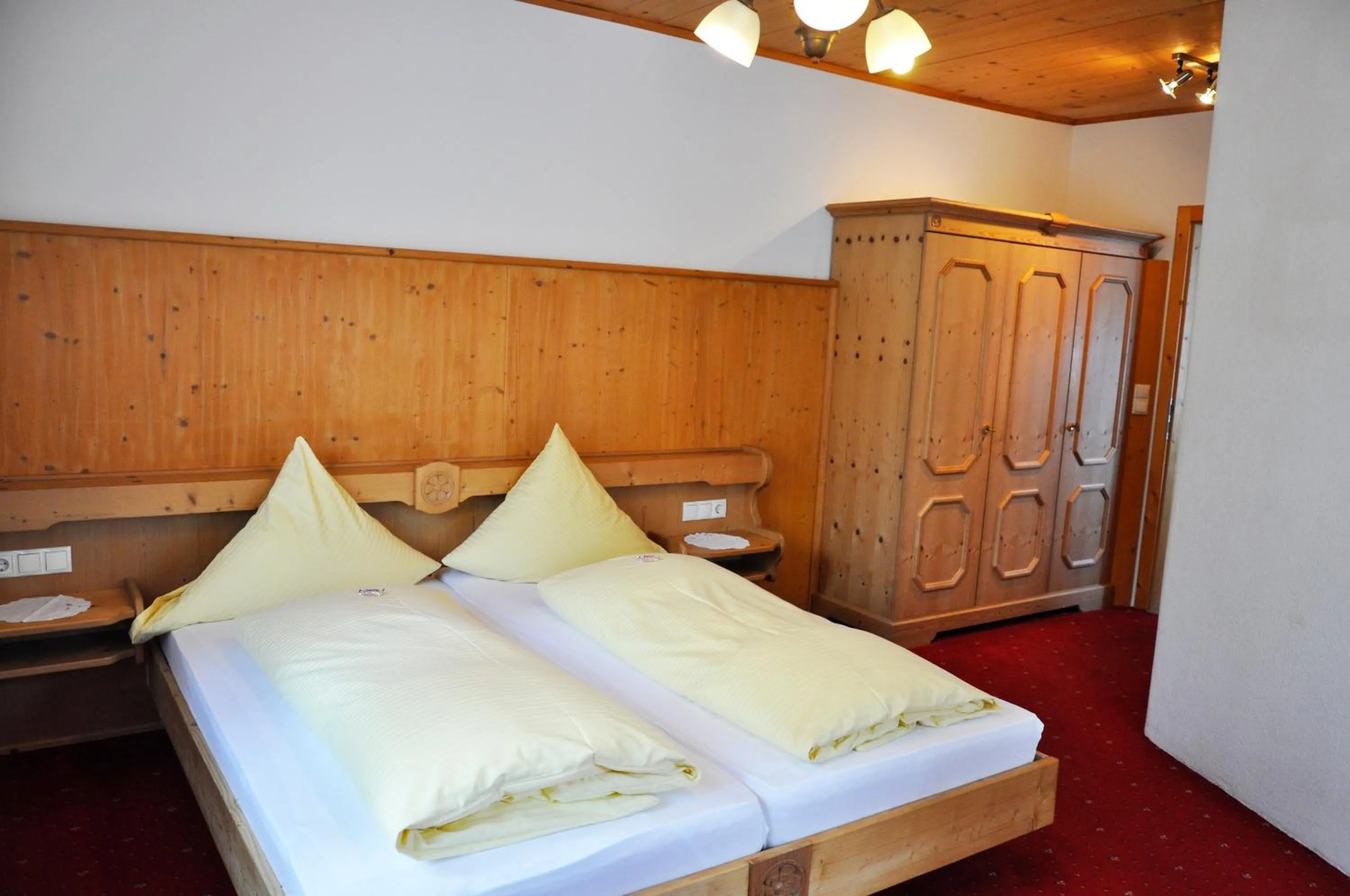 Bedroom, Bed in Bergfrieden Leutasch/Seefeld