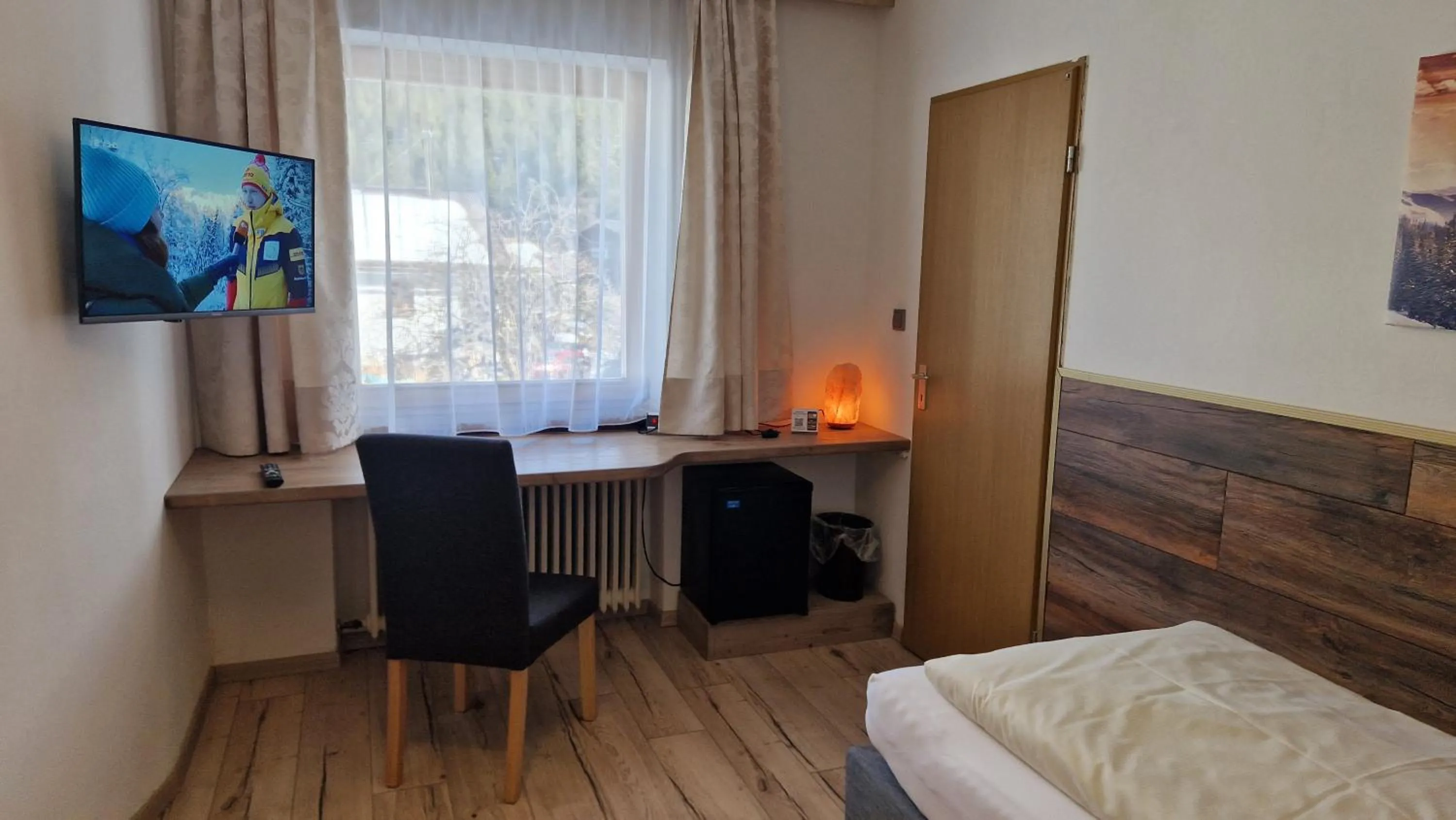 TV and multimedia, Bed in Bergfrieden Leutasch/Seefeld