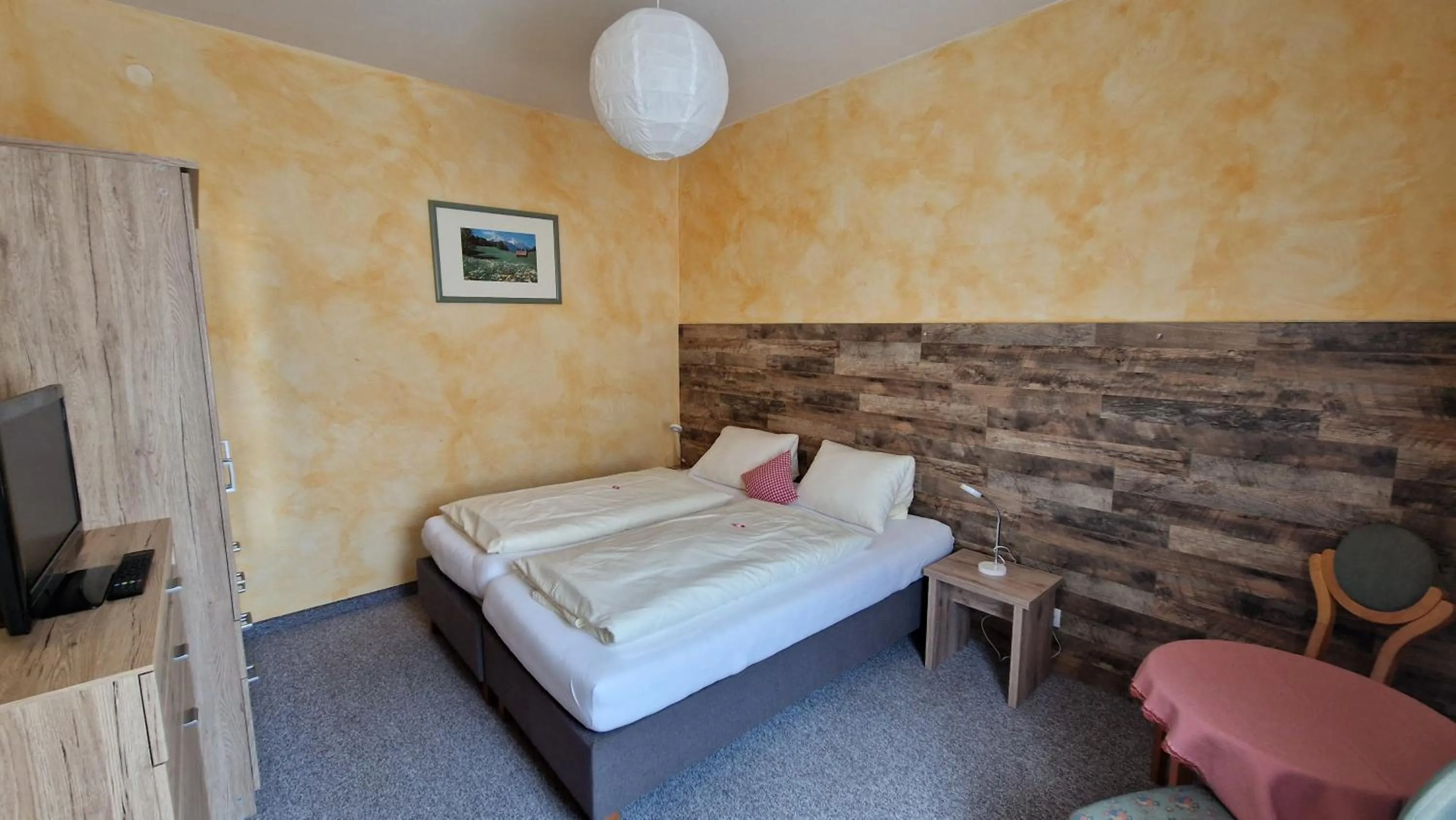 Bed in Bergfrieden Leutasch/Seefeld