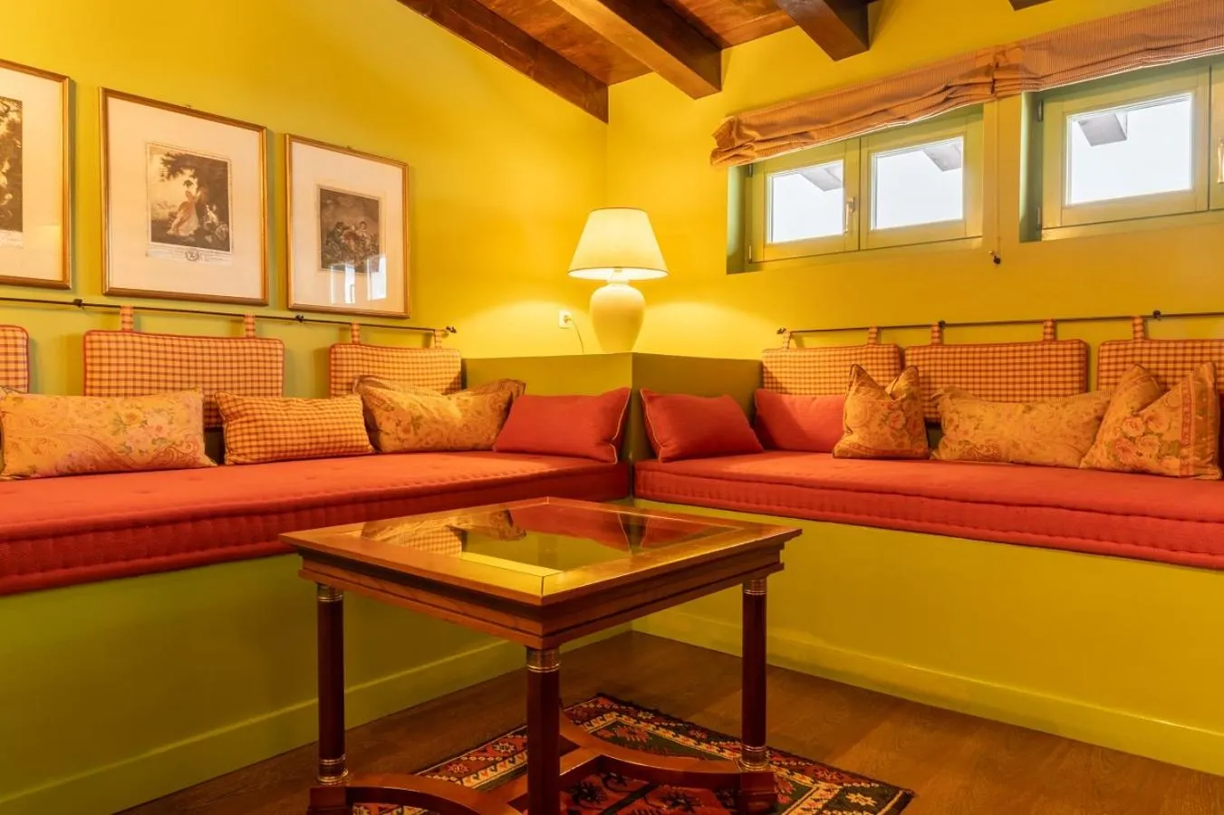 Seating area in Hotel Bruggwirt