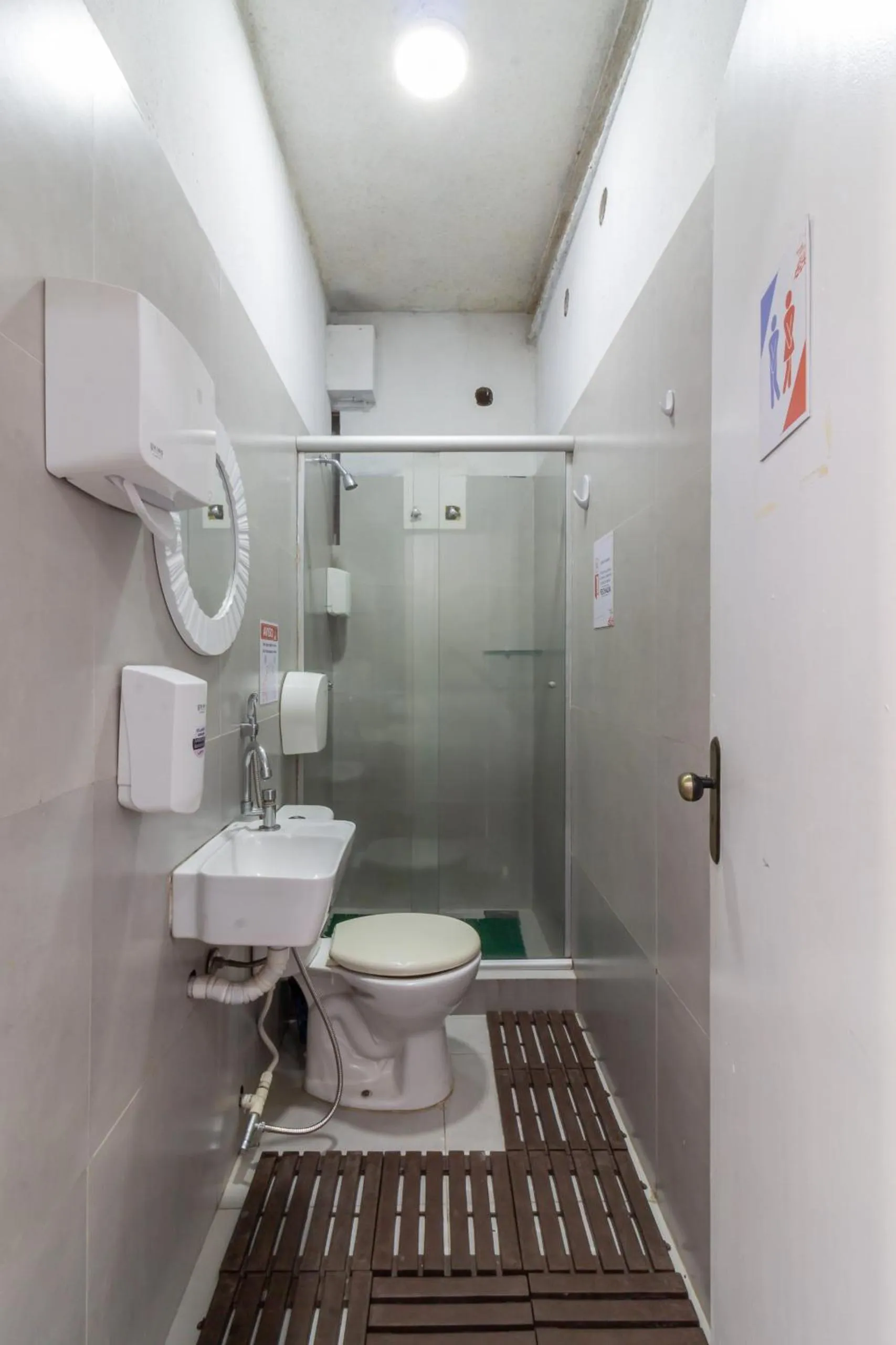 Bathroom in Hostel Leblon