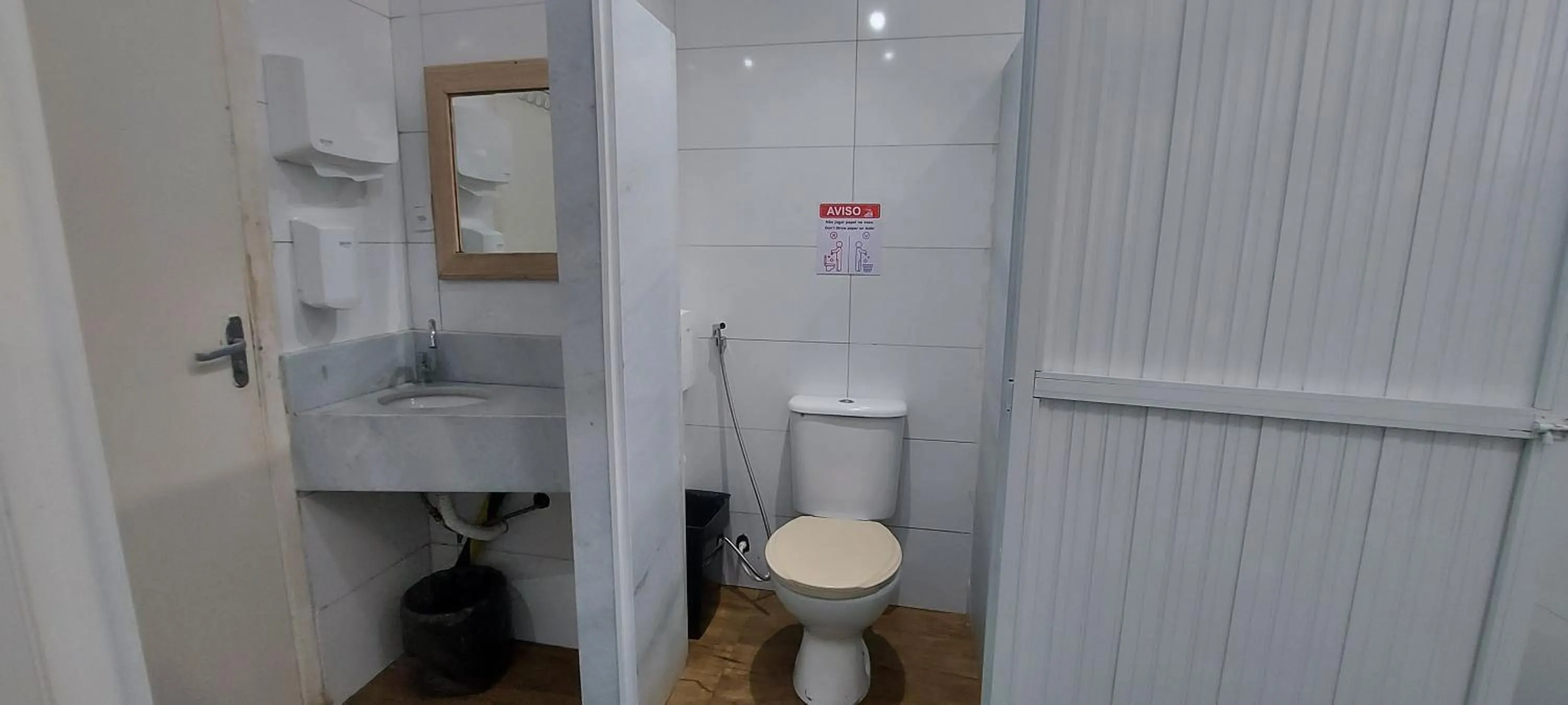 Bathroom in Hostel Leblon