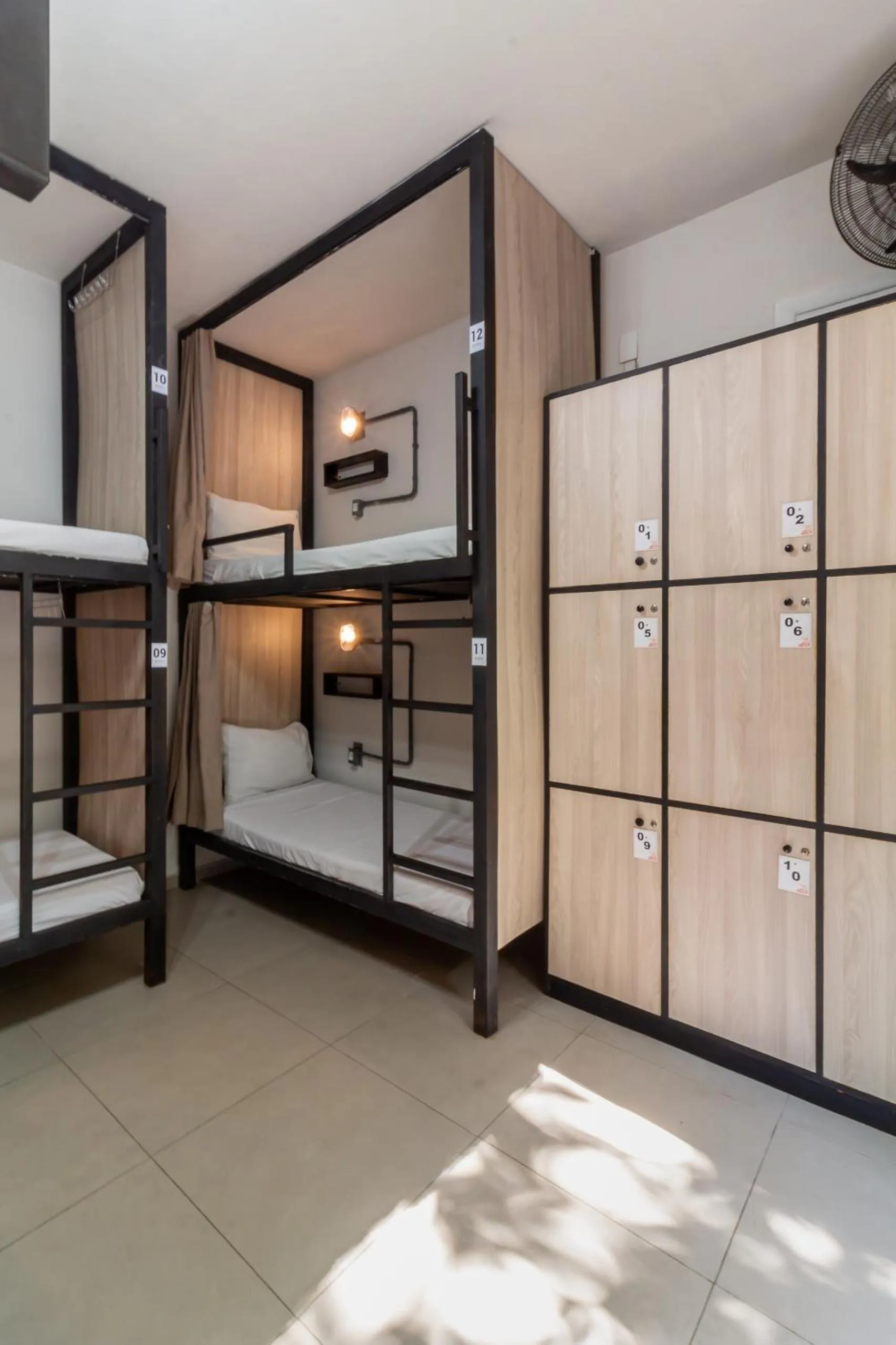 Bed in Hostel Leblon