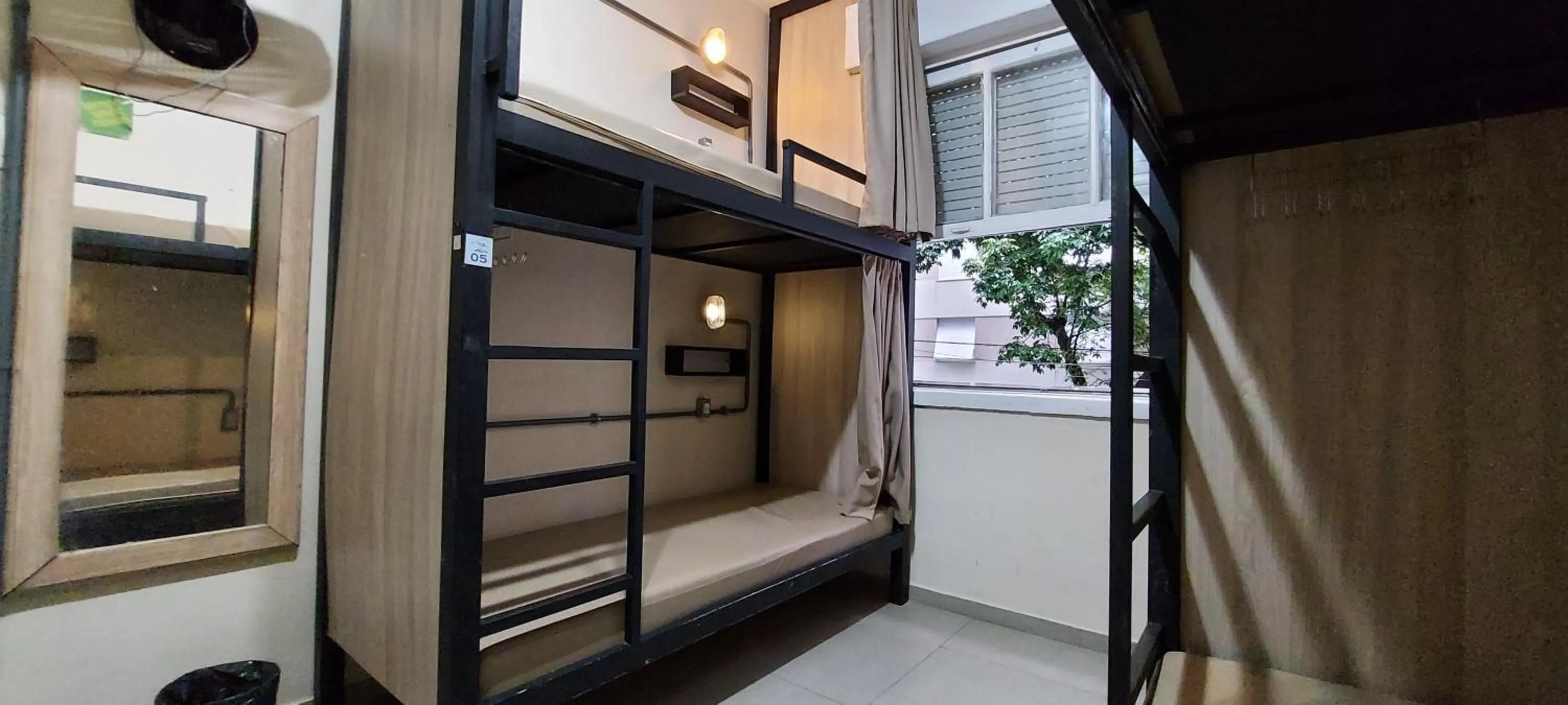 Street view, Bed in Hostel Leblon