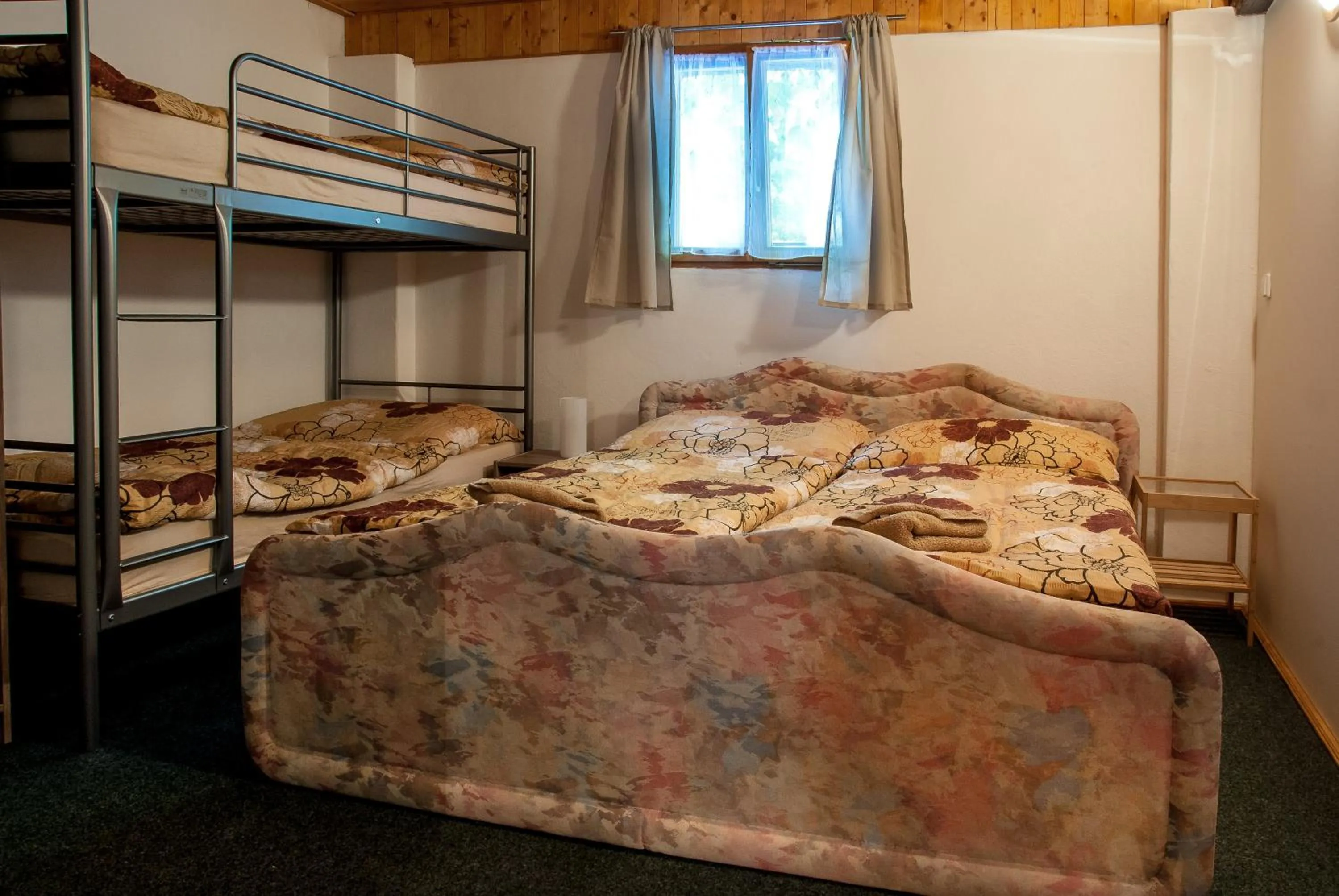 Bedroom, Bed in Lovecký hotel Jívák