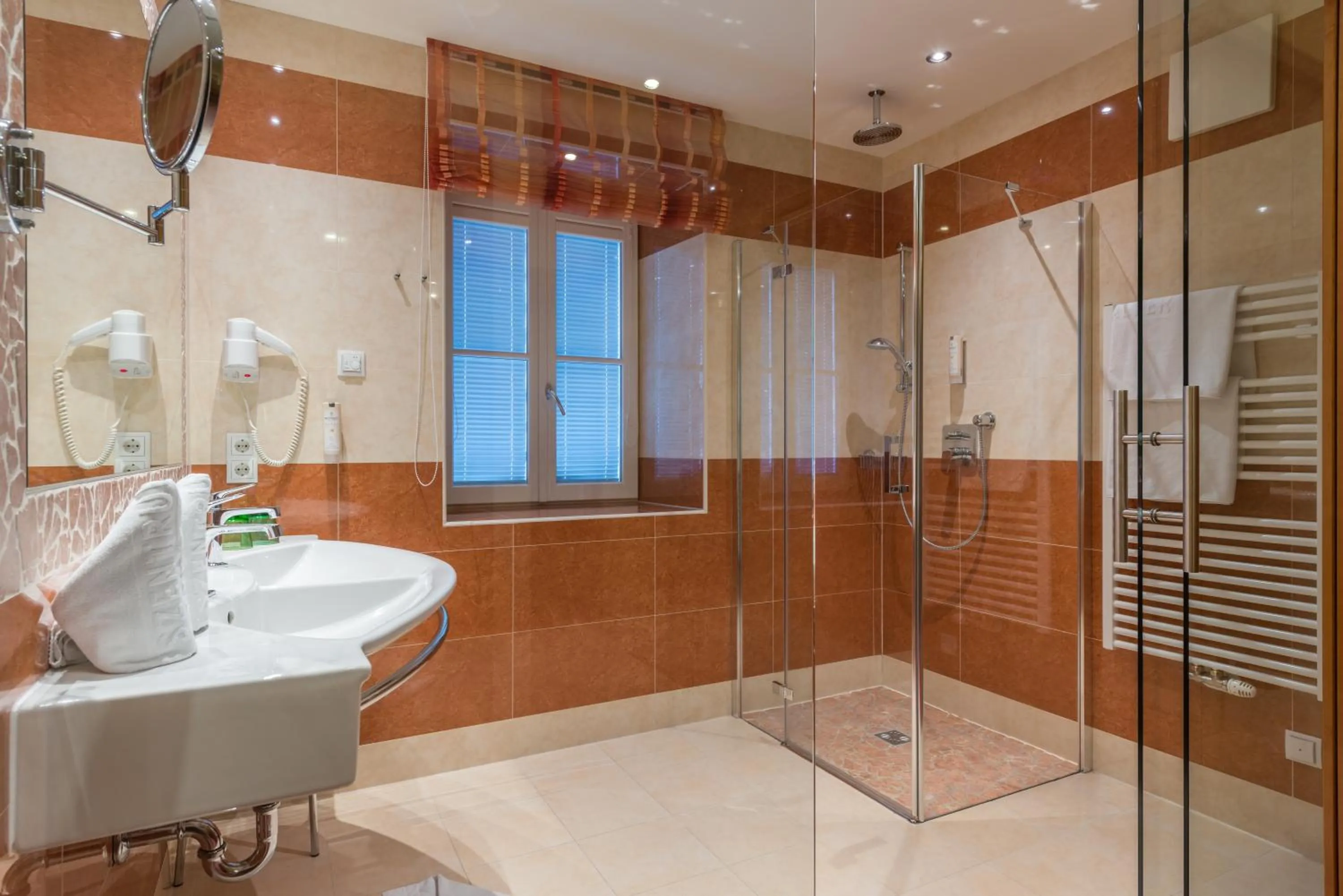 Bathroom in Posthotel Radstadt