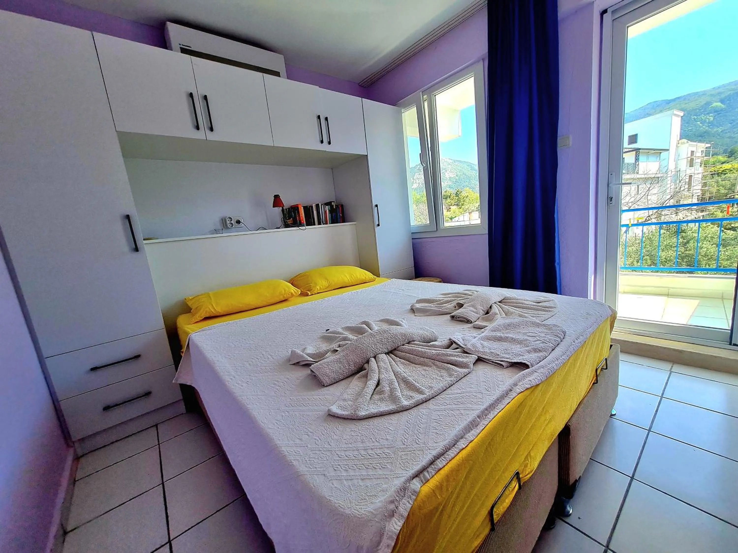 Bedroom, Bed in Domizil Lina Art