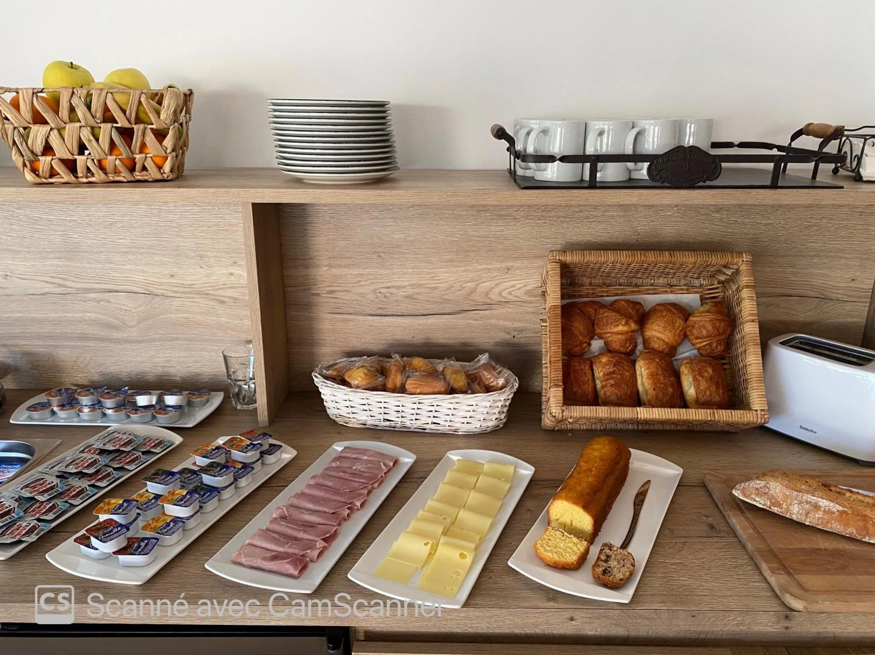 Breakfast in Hotel U Catagnu