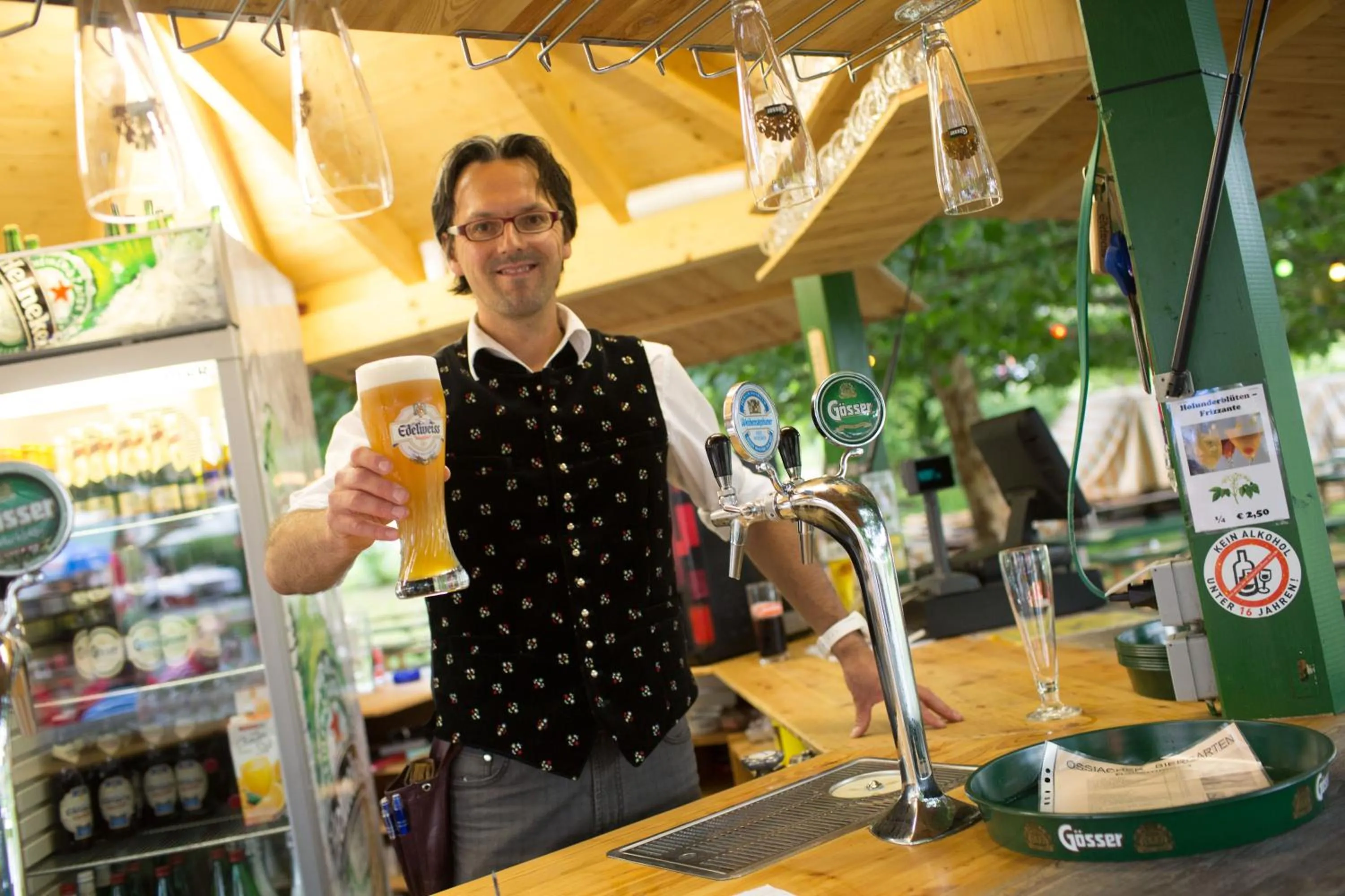 People in Gästehaus Krappinger/Pizzeria Mamma Mia