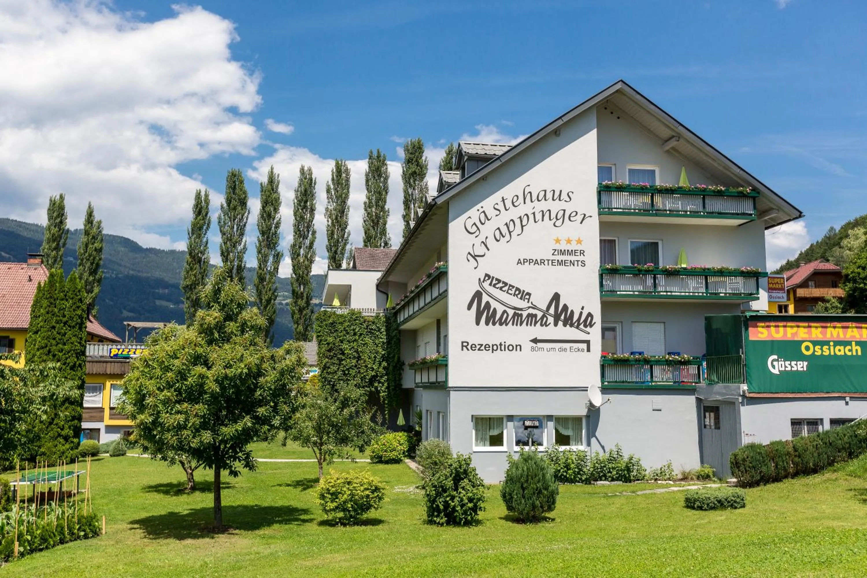 Property building in Gästehaus Krappinger/Pizzeria Mamma Mia