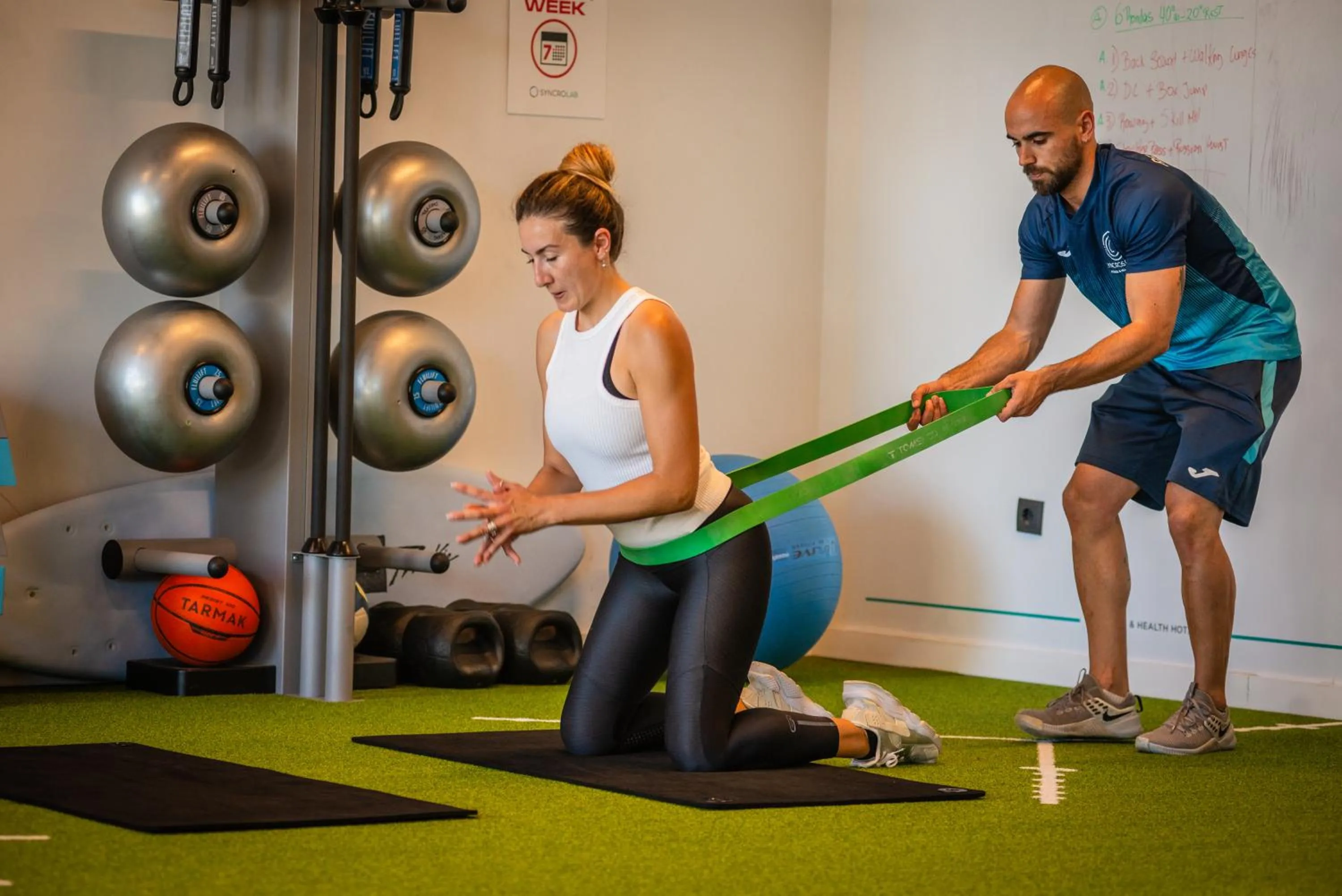 Fitness centre/facilities in Syncrosfera Fitness & Spa Health Hotel Boutique