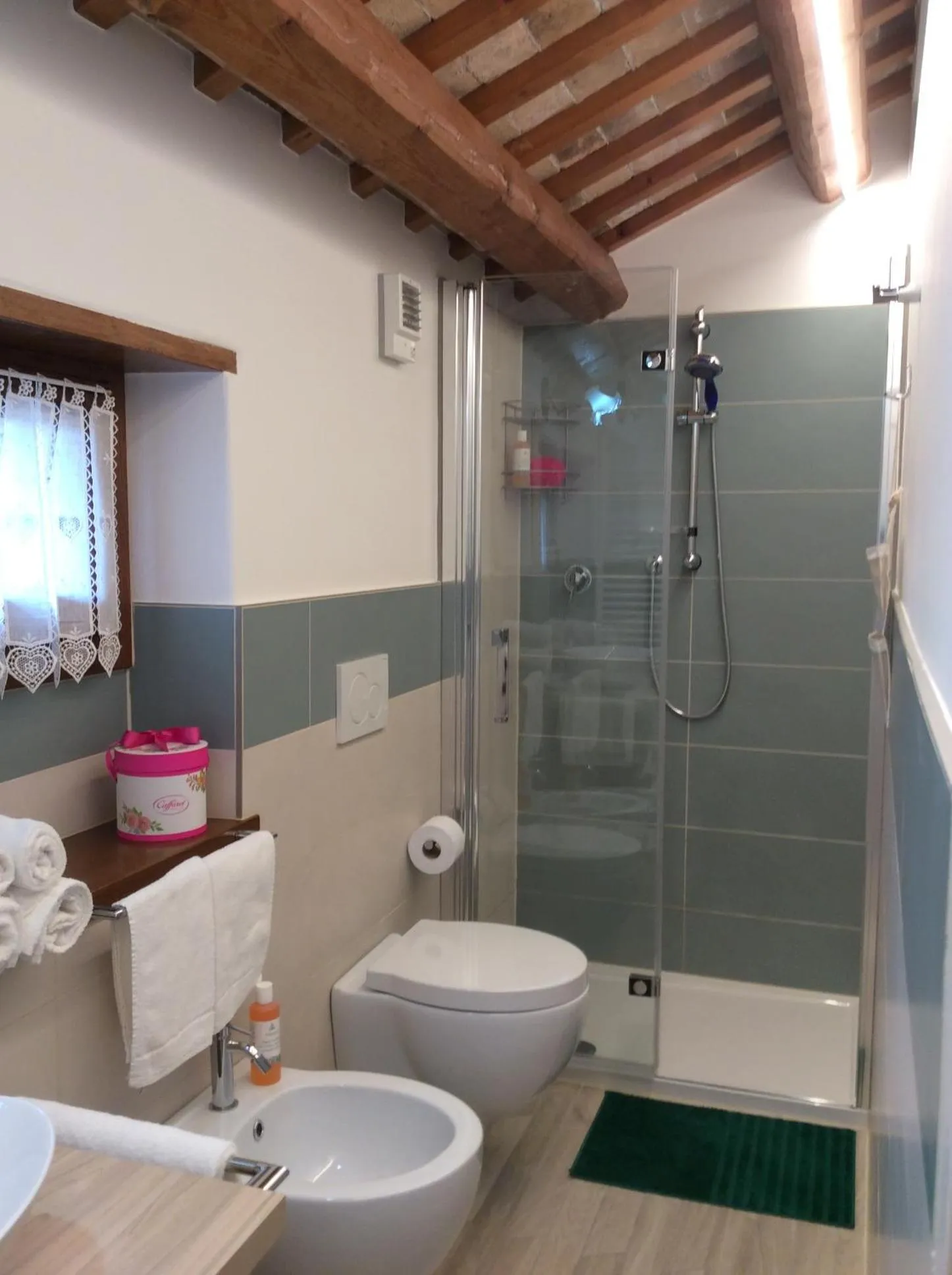 Shower in Giuliva B&B