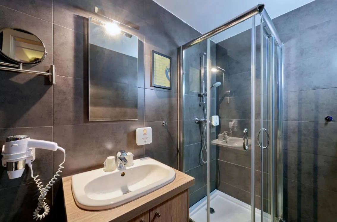 Shower in Adonis Hotel Strasbourg