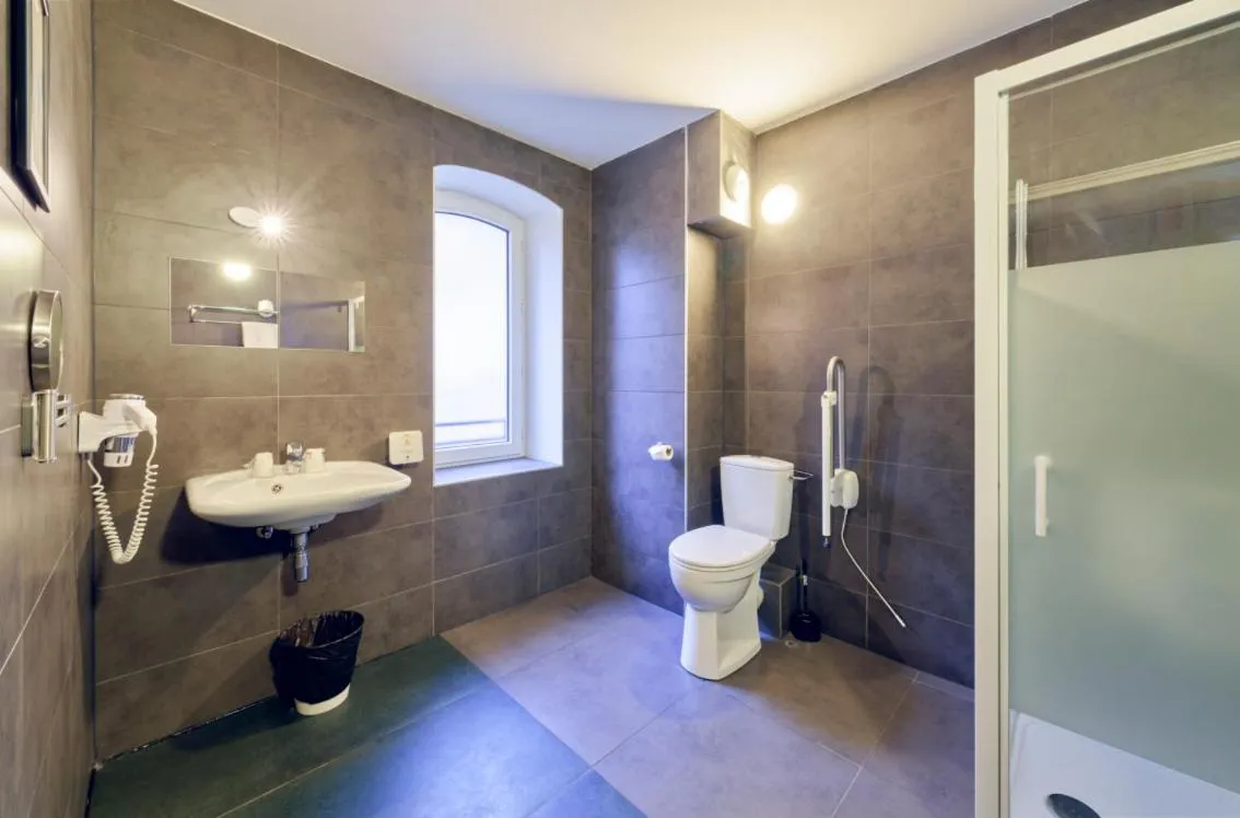 Shower in Adonis Hotel Strasbourg