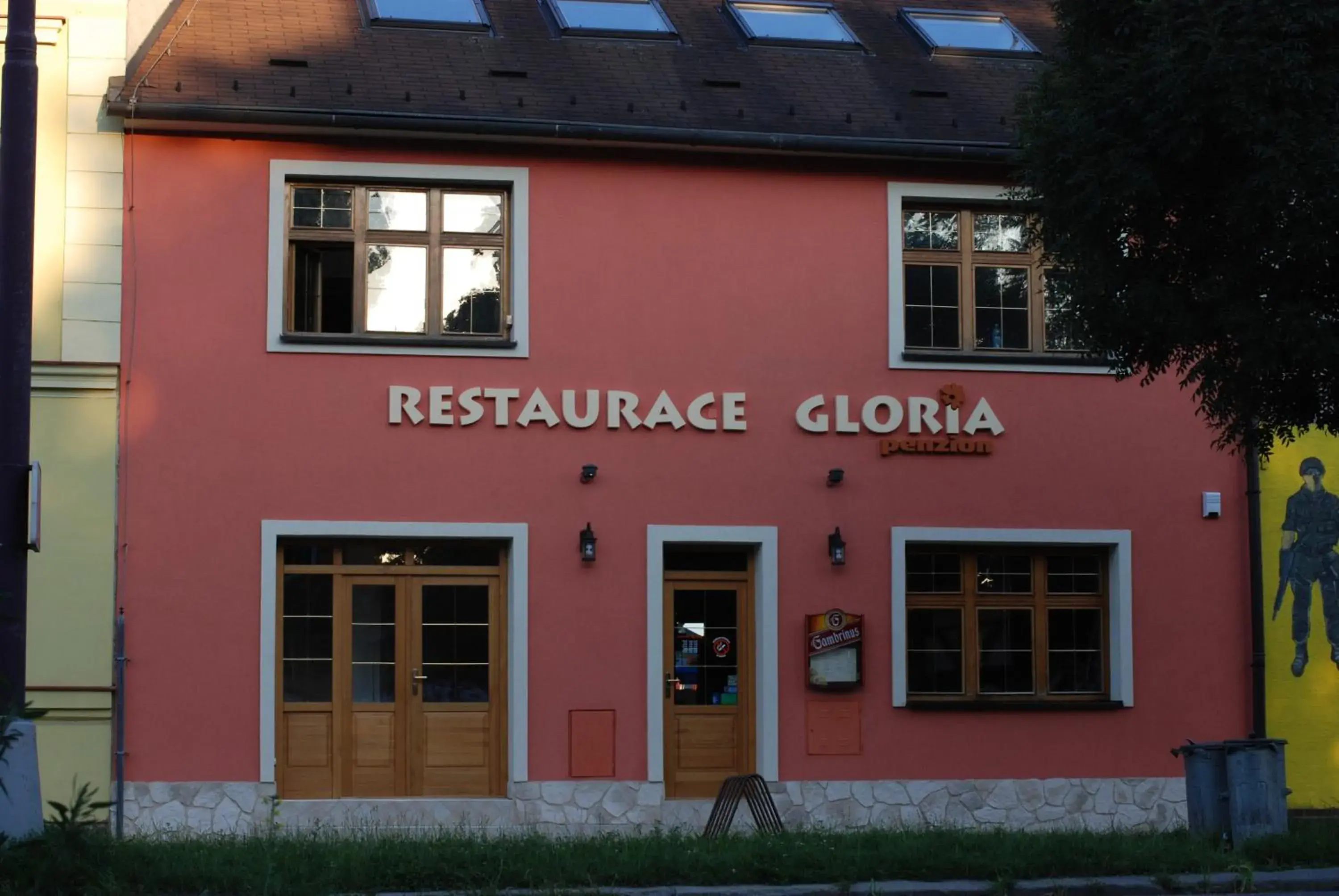 Gloria Gloria