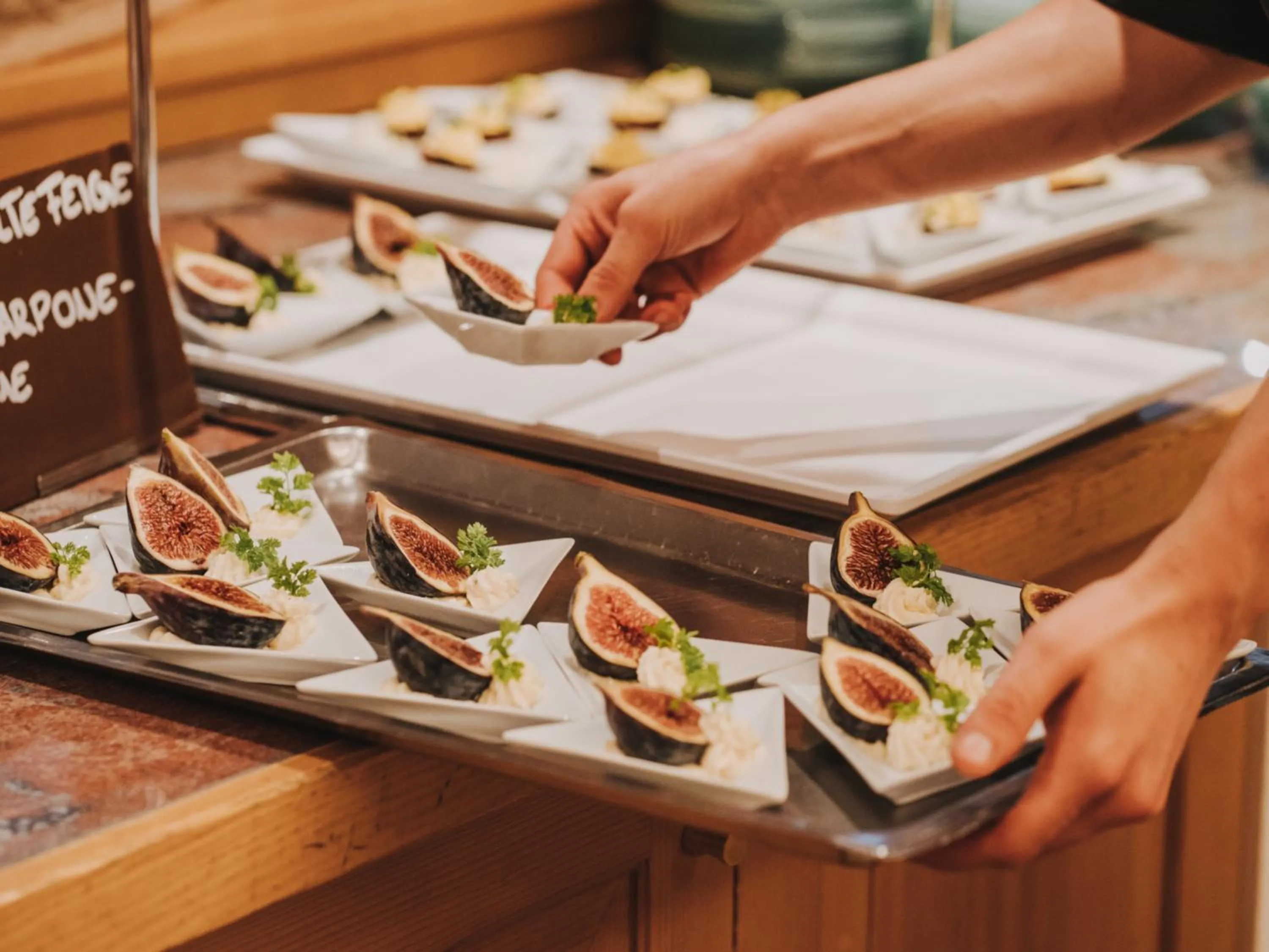 Restaurant/places to eat in Hotel Zimba