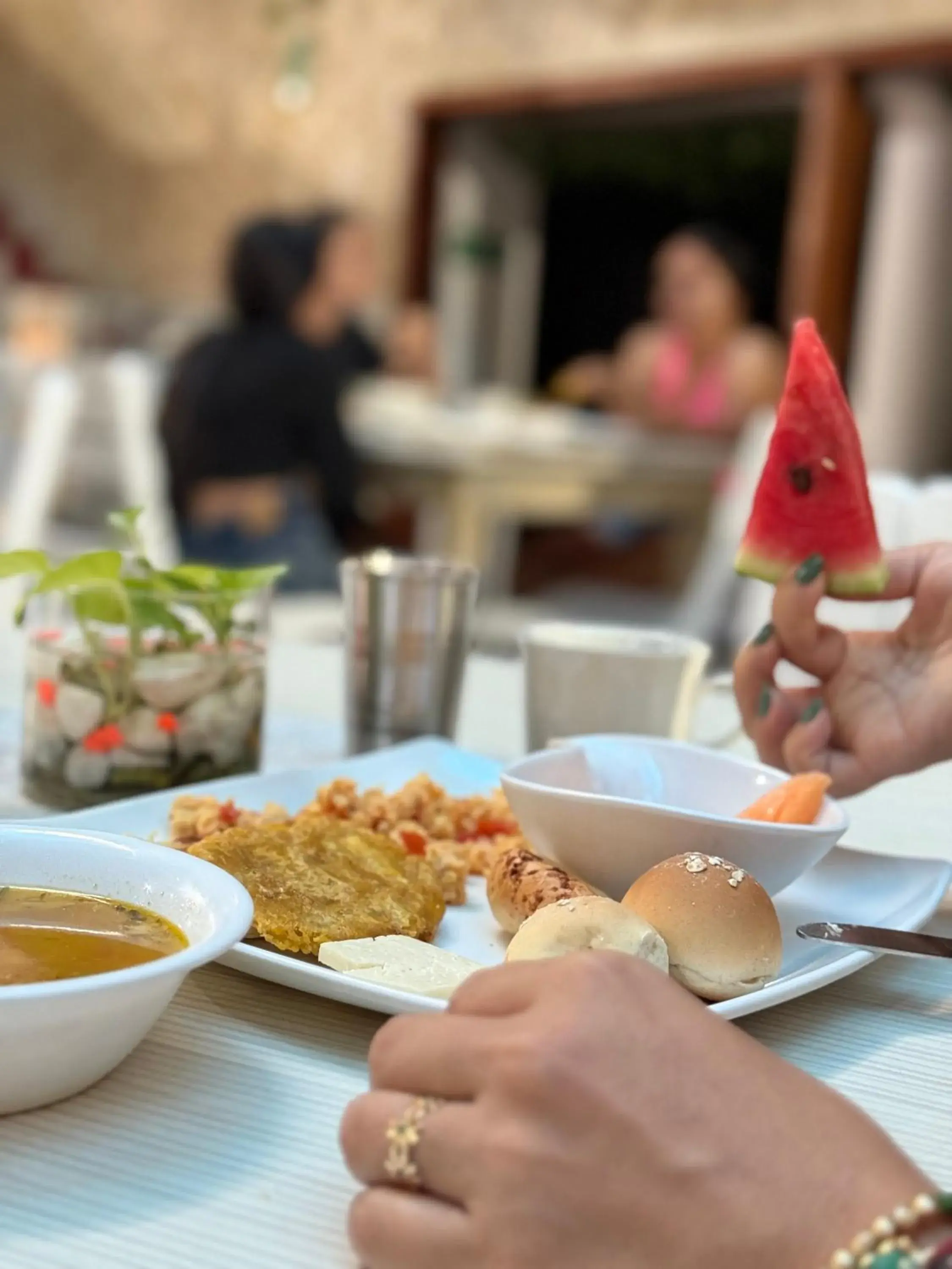 Restaurant/places to eat in Hotel Toledo FL Restaurant/places to eat in Hotel Toledo FL