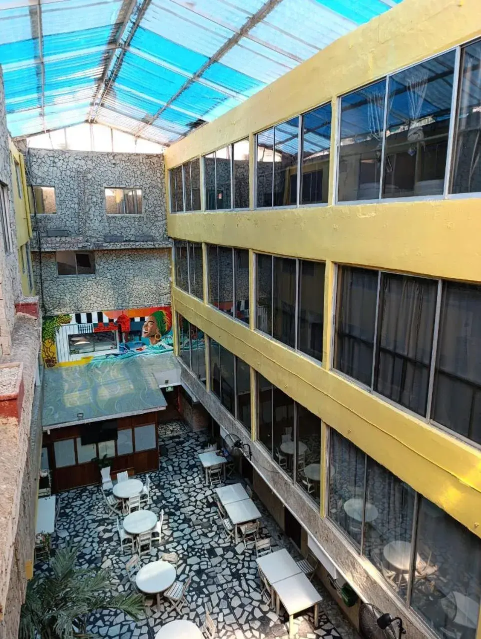 Property building in Hotel Toledo FL Property building in Hotel Toledo FL