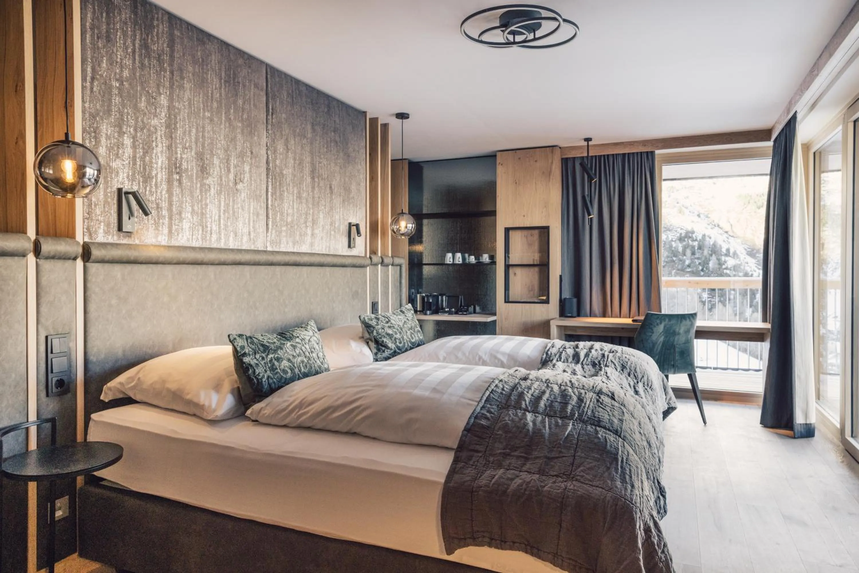 Photo of the whole room, Bed in Hotel Schöne Aussicht