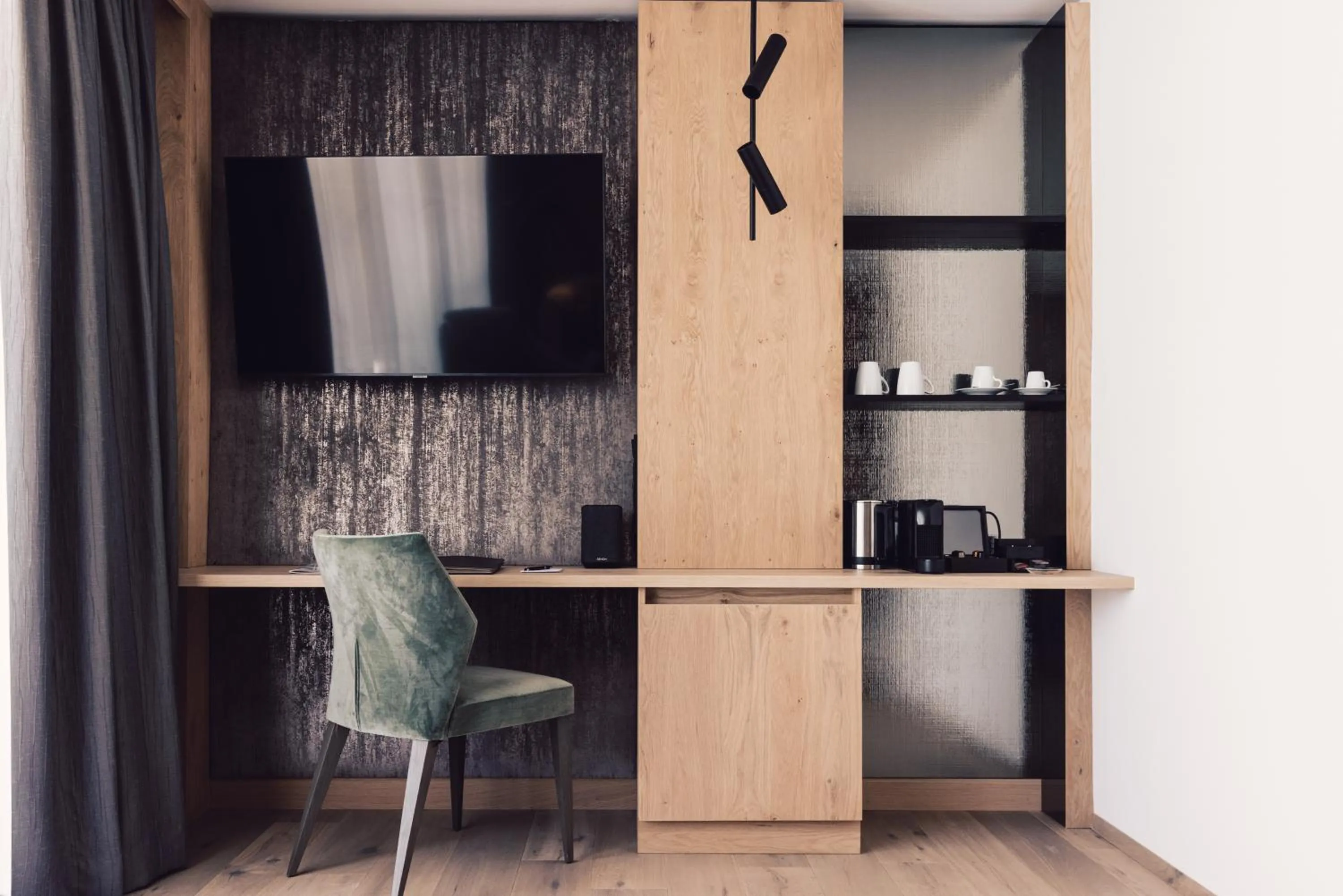 Photo of the whole room in Hotel Schöne Aussicht