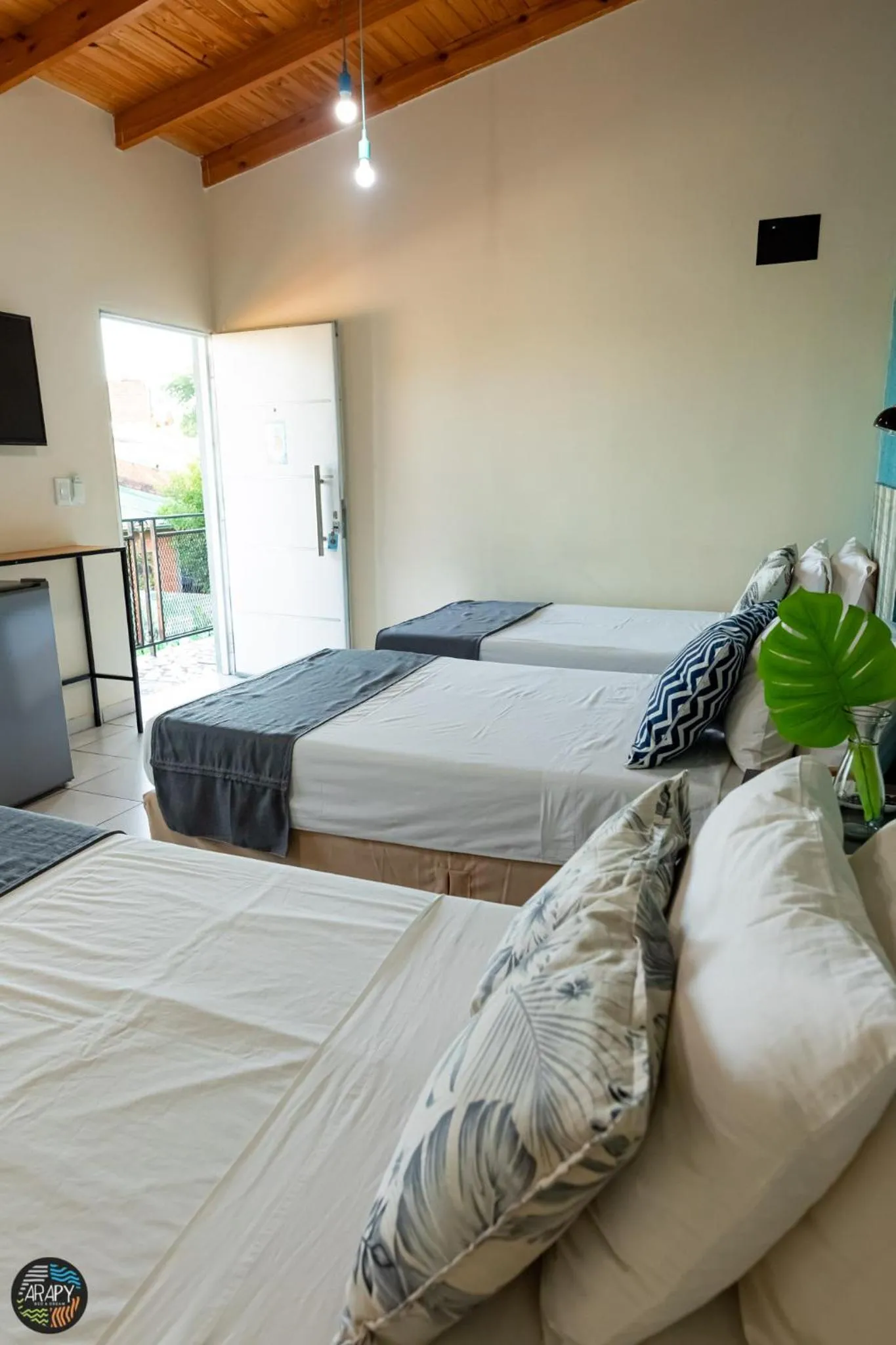 Photo of the whole room, Bed in Arapy Bed and Dream