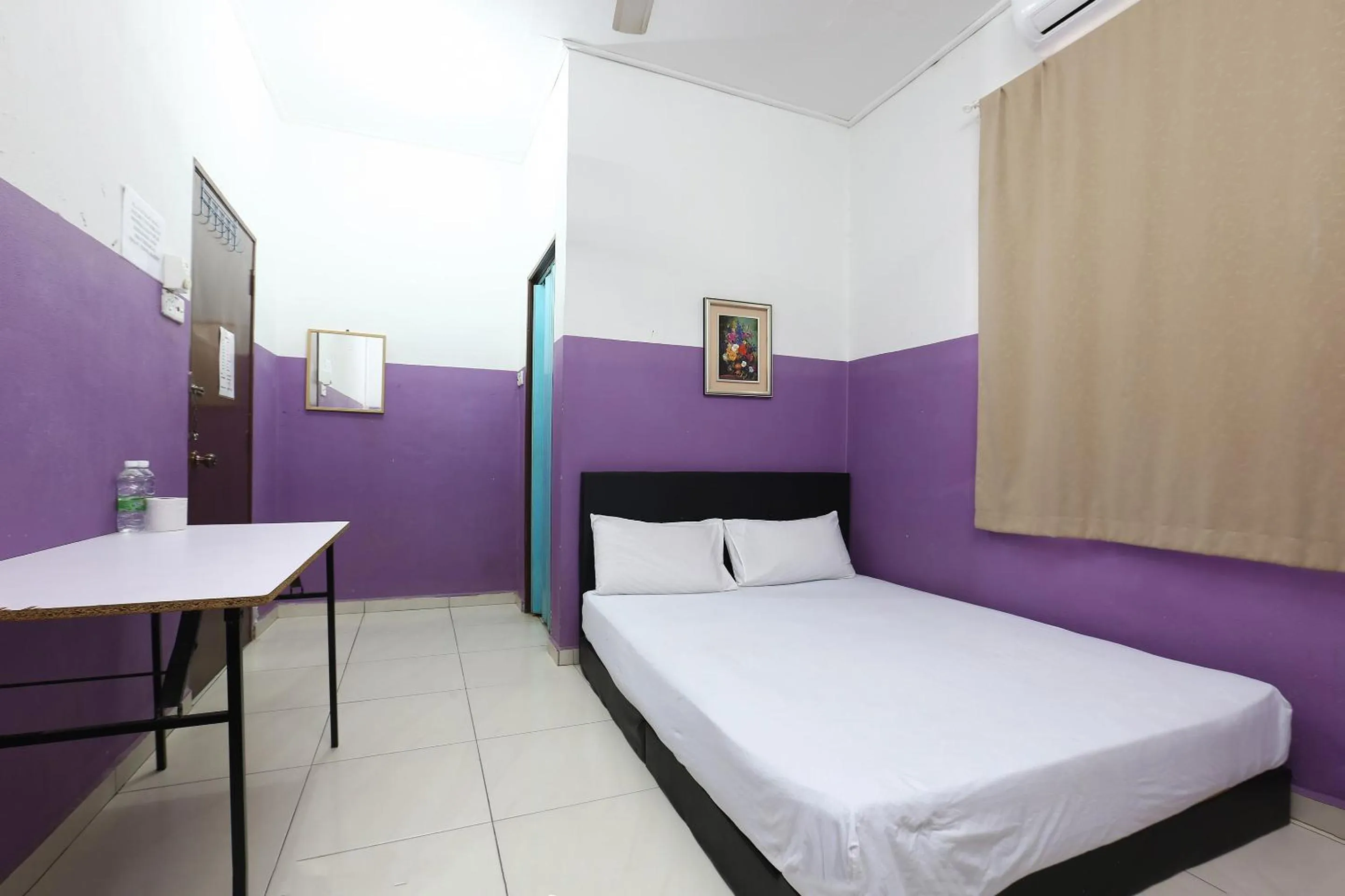 Bedroom, Bed in Hotel O Innap Kota Bharu