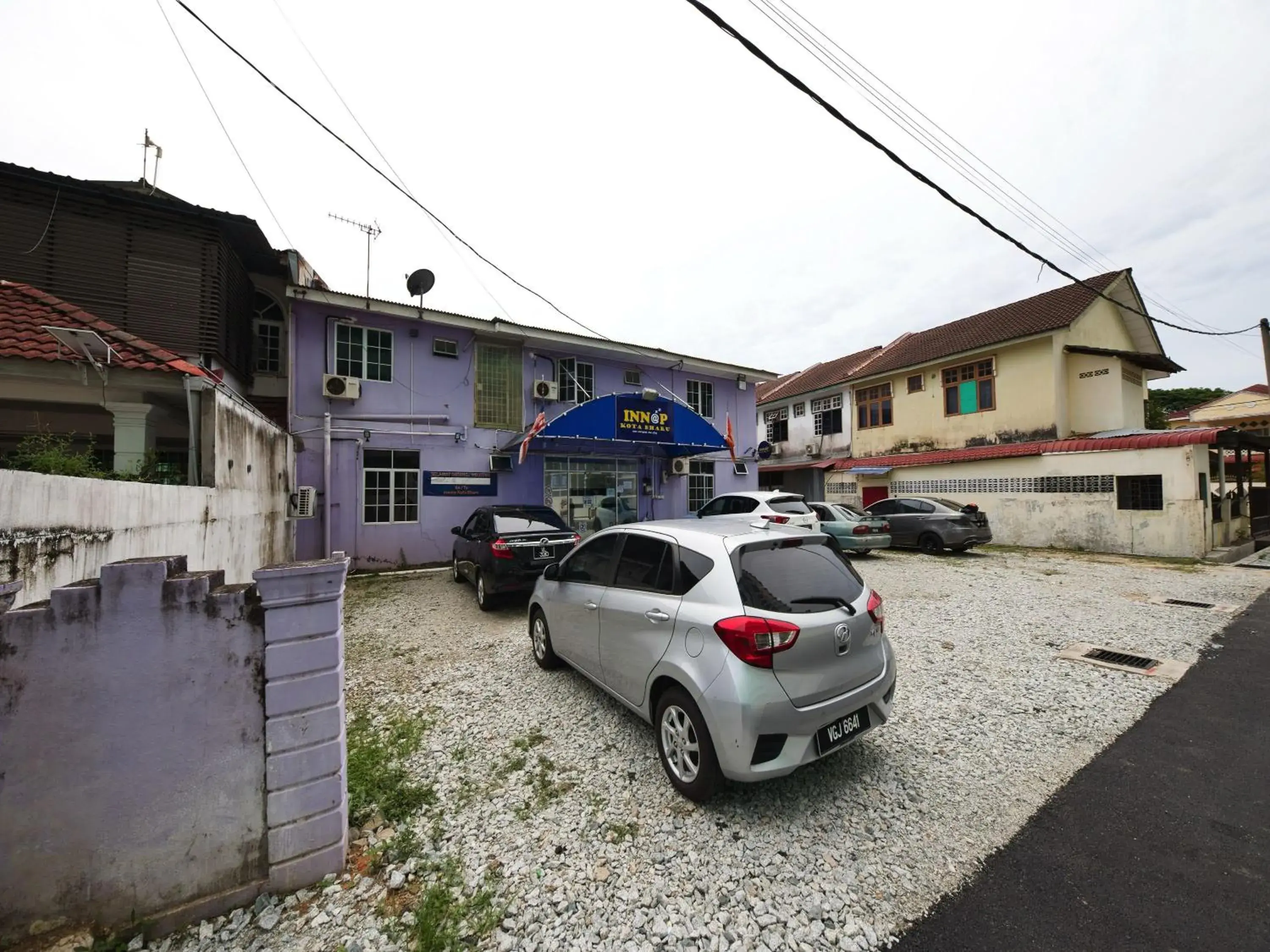 Facade/entrance in Hotel O Innap Kota Bharu Facade/entrance in Hotel O Innap Kota Bharu