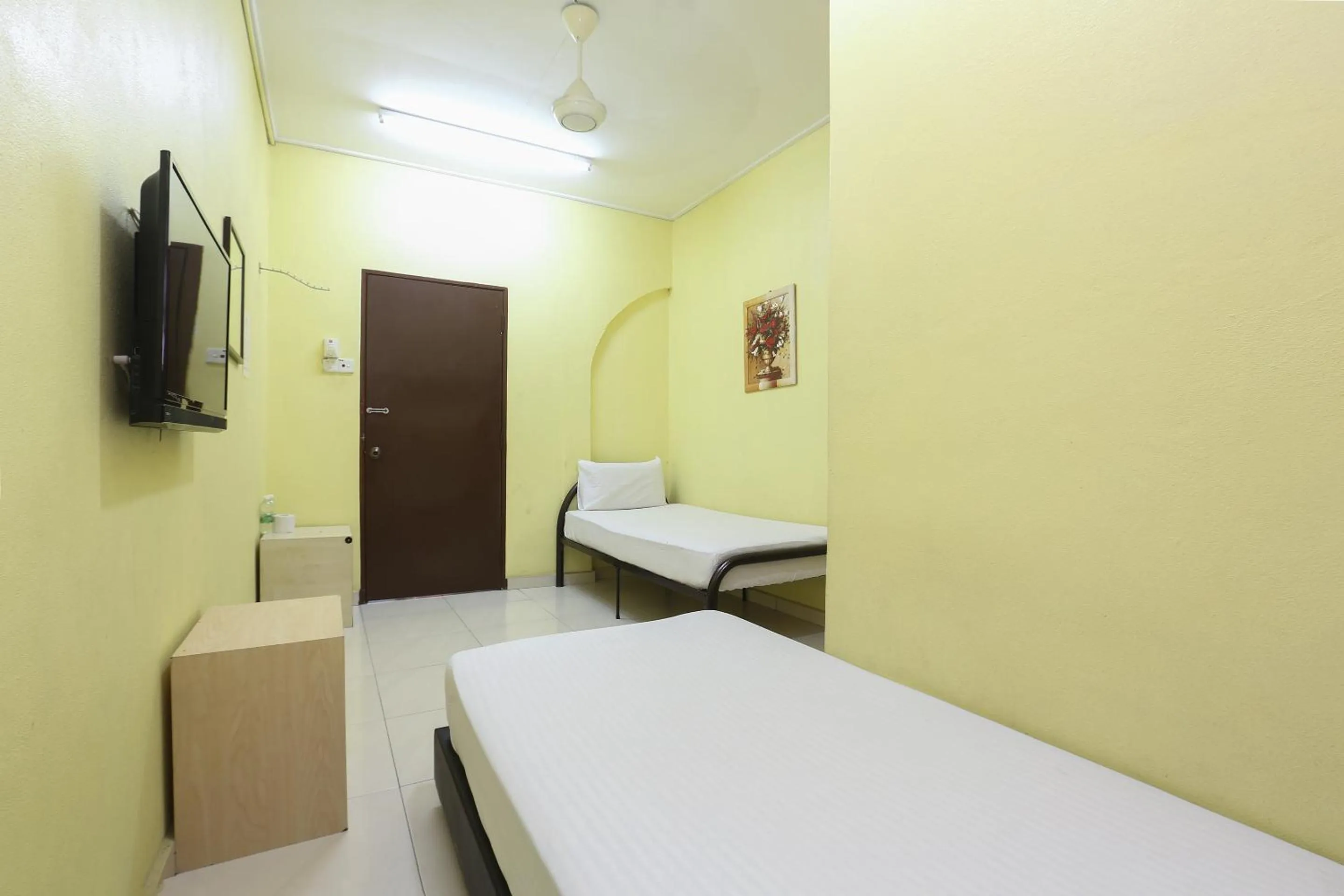 Bedroom, Bed in Hotel O Innap Kota Bharu