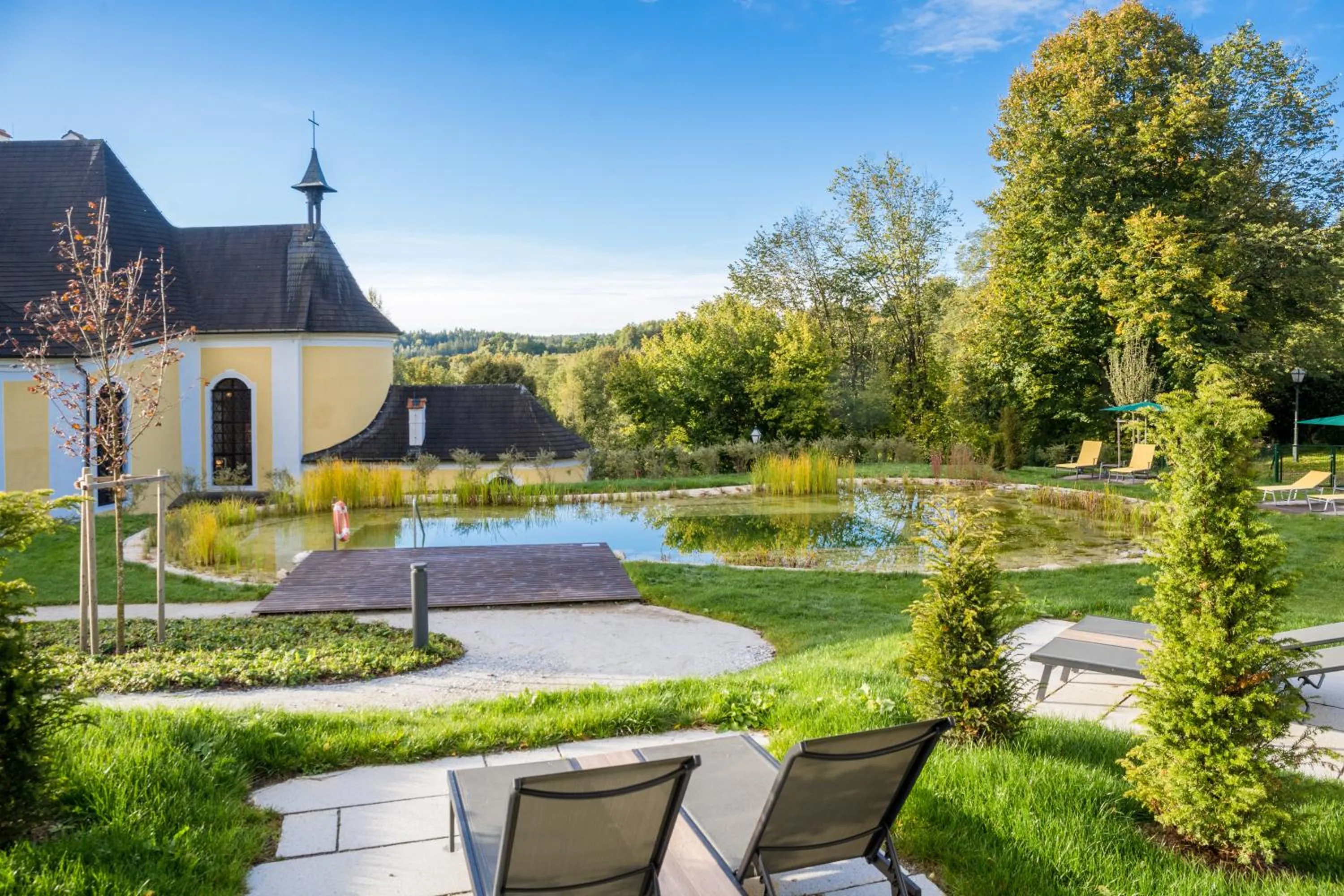 Swimming pool in Schlosshotel Rosenau Superior