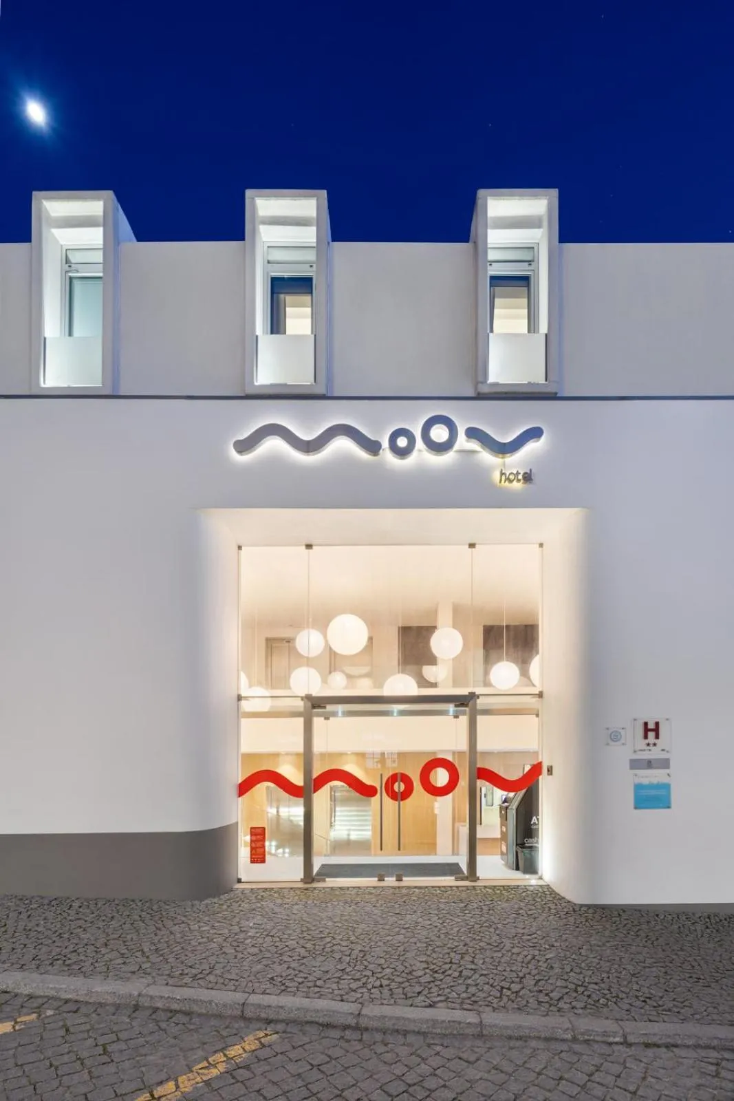 Facade/entrance in Moov Hotel Évora