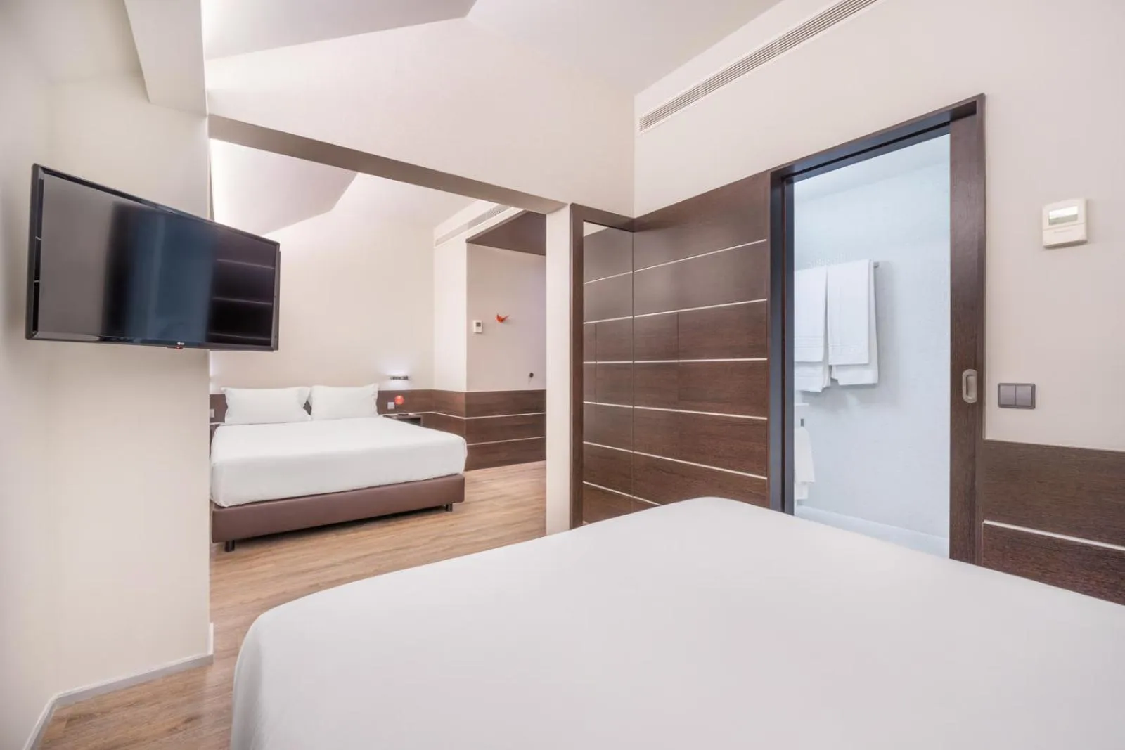 Bed in Moov Hotel Évora