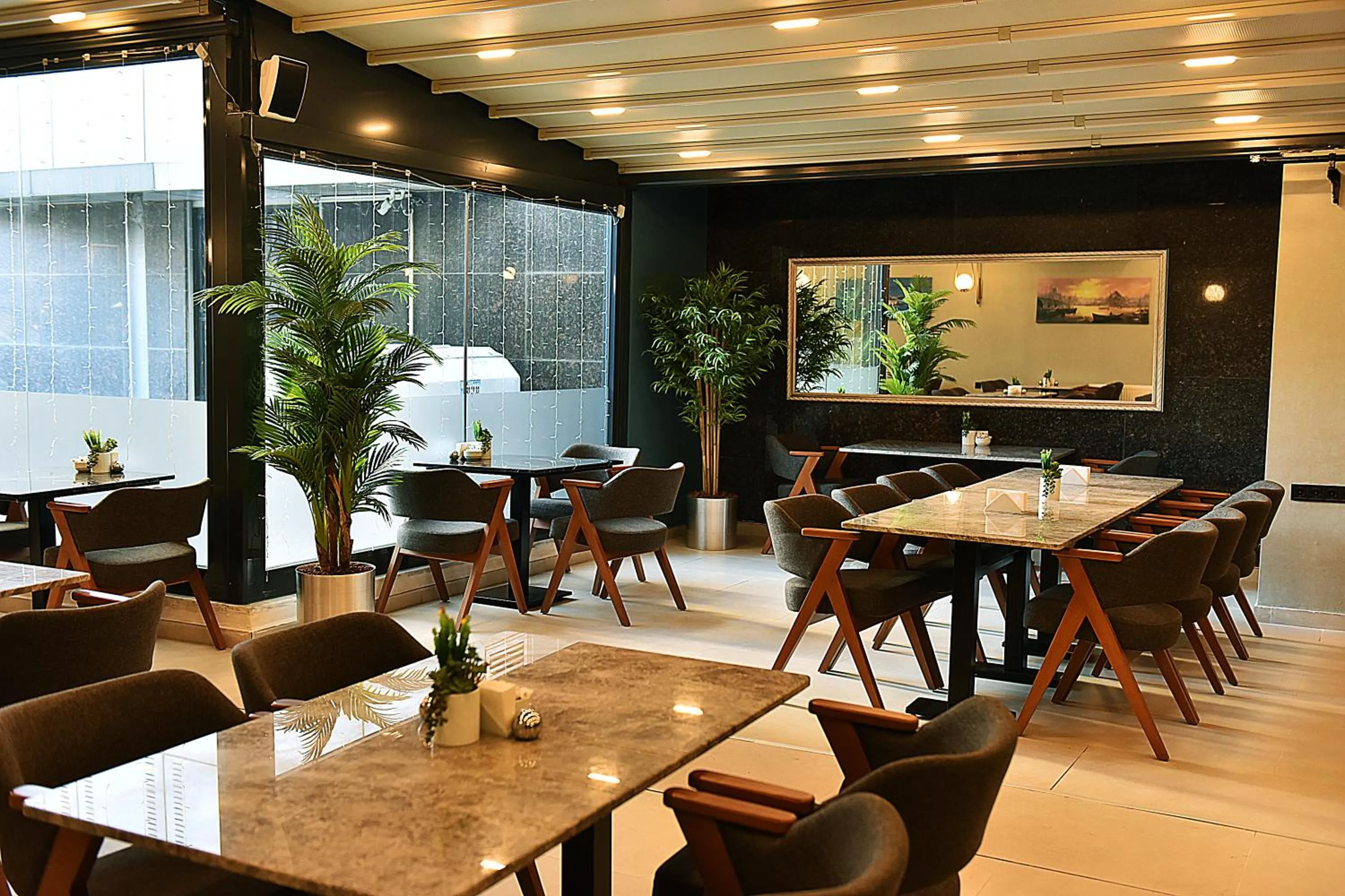 Restaurant/places to eat in Kerthill Hotel