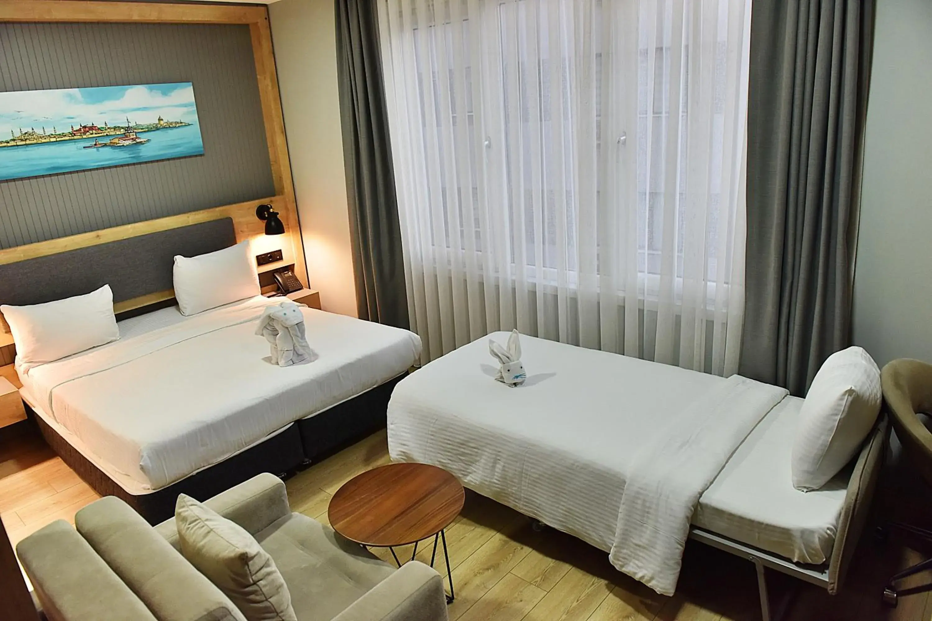 Double Room with Extra Bed in Kerthill Hotel Double Room with Extra Bed in Kerthill Hotel