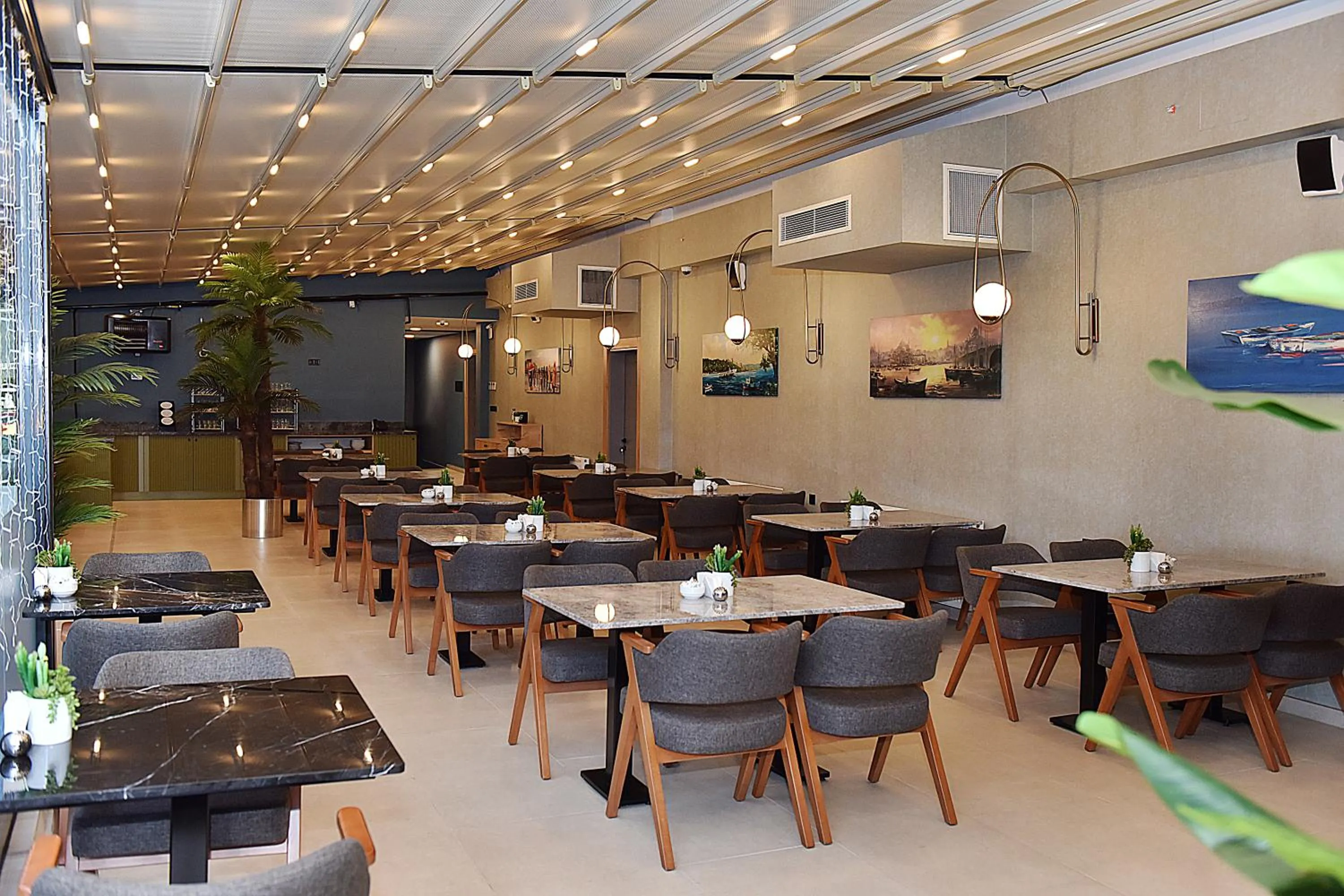 Restaurant/places to eat in Kerthill Hotel