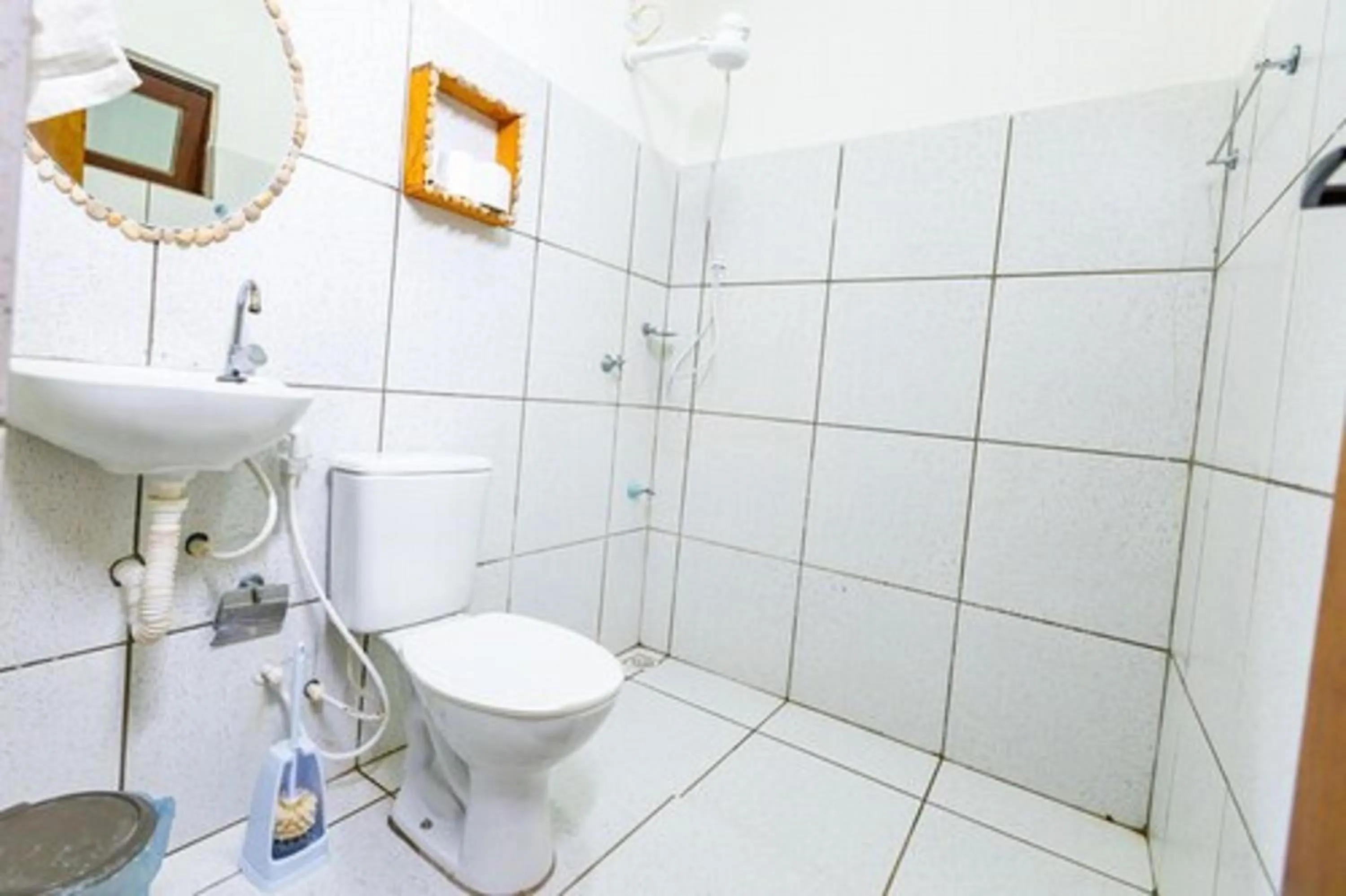 Bathroom in OYO Hotel Das Pedras