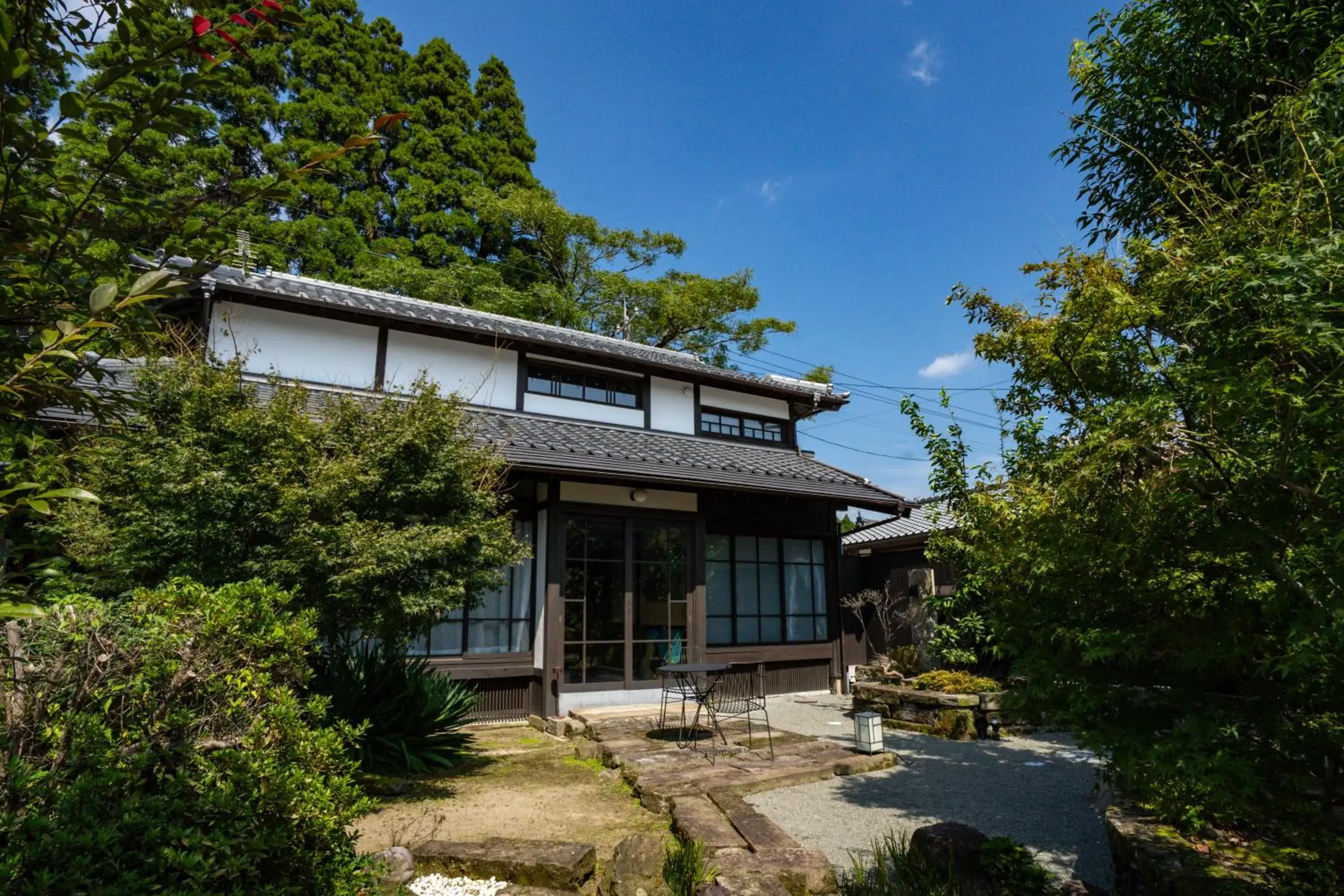 Property building in PAAK Hotel Property building in PAAK Hotel